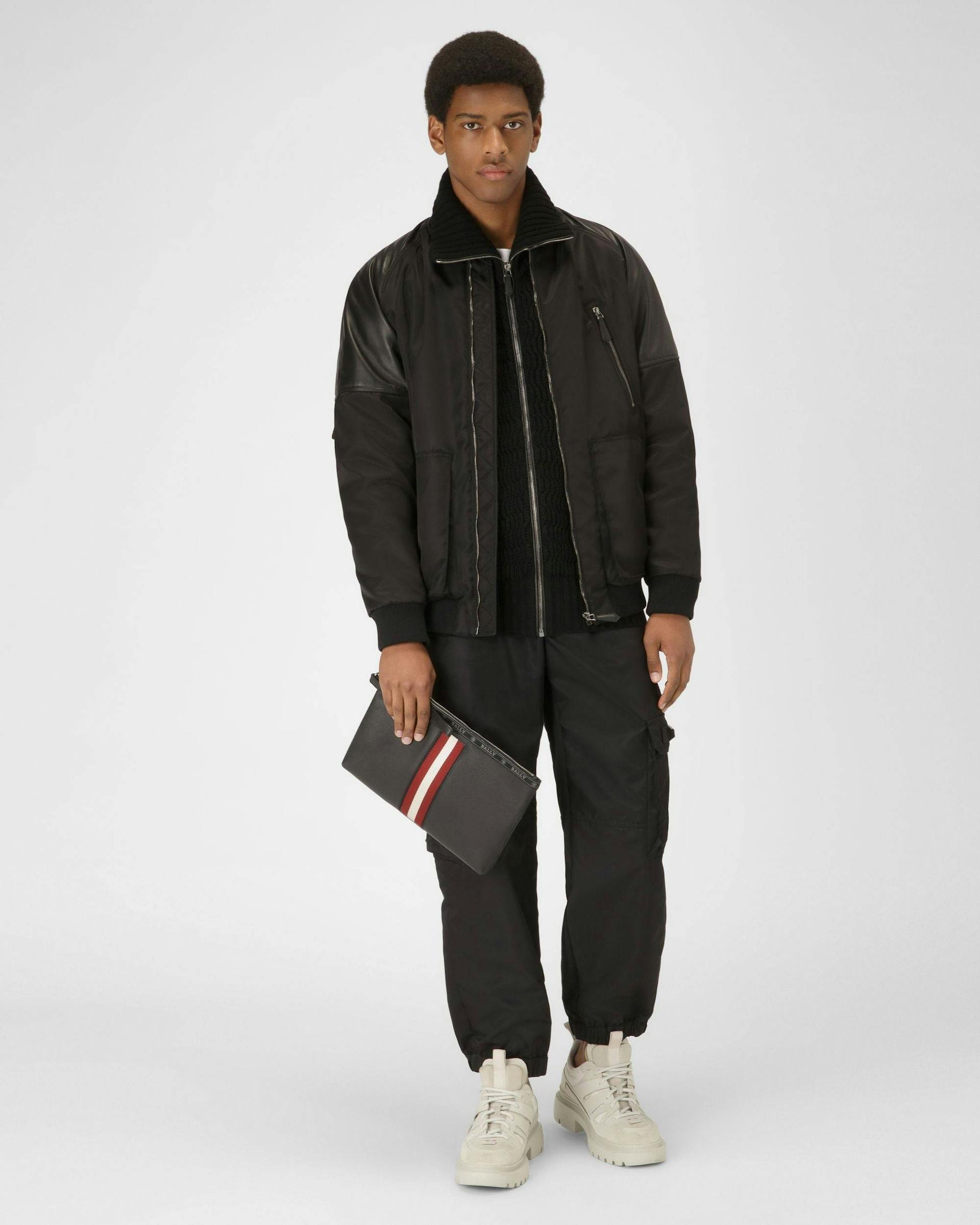 Hartland Leather Clutch Bag In Black - Men's - Bally - 02