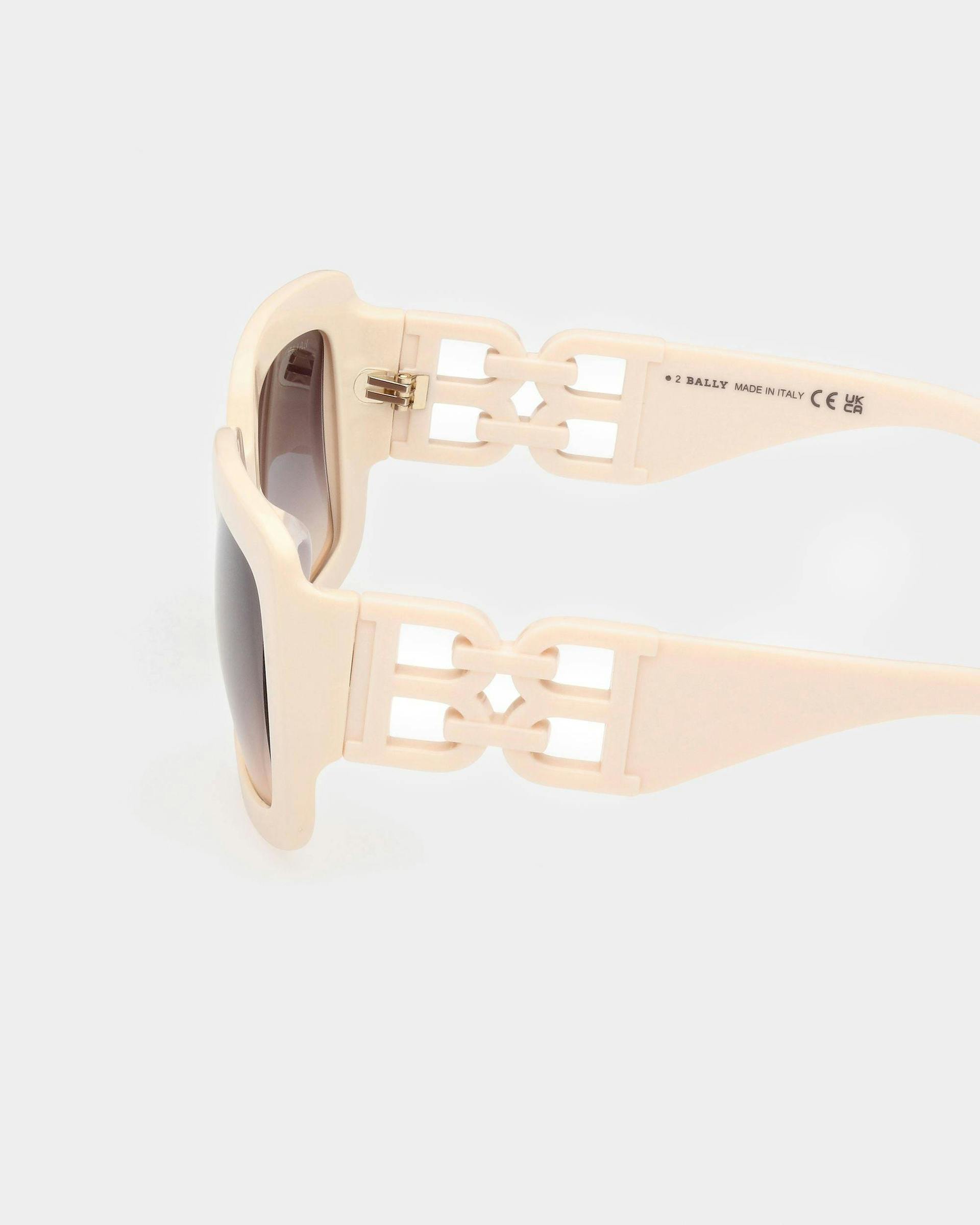 Fliana Acetate Sunglasses In Ivory - Femme - Bally - 02