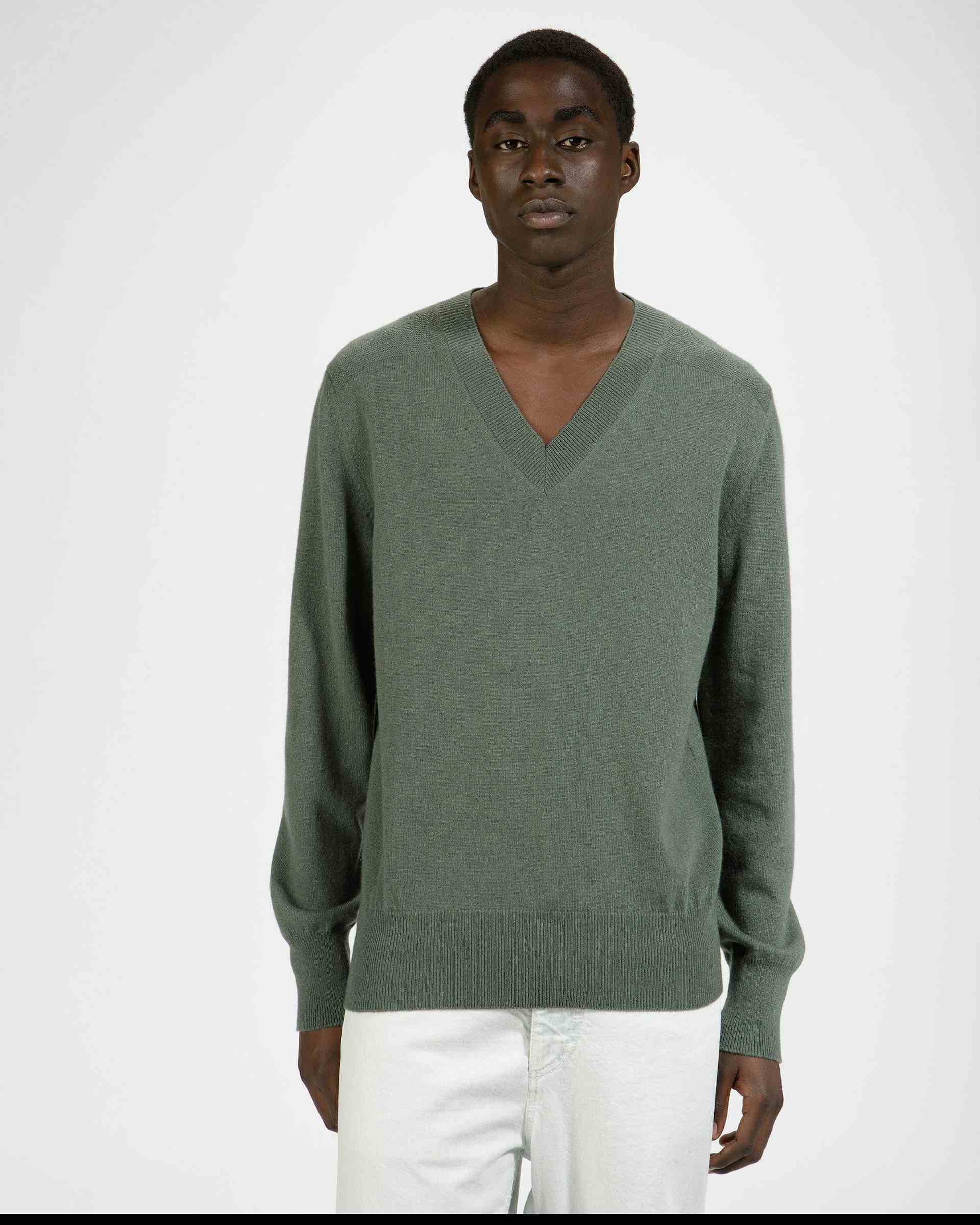 Cashmere V-Neck Sweater In Sage - Men's - Bally