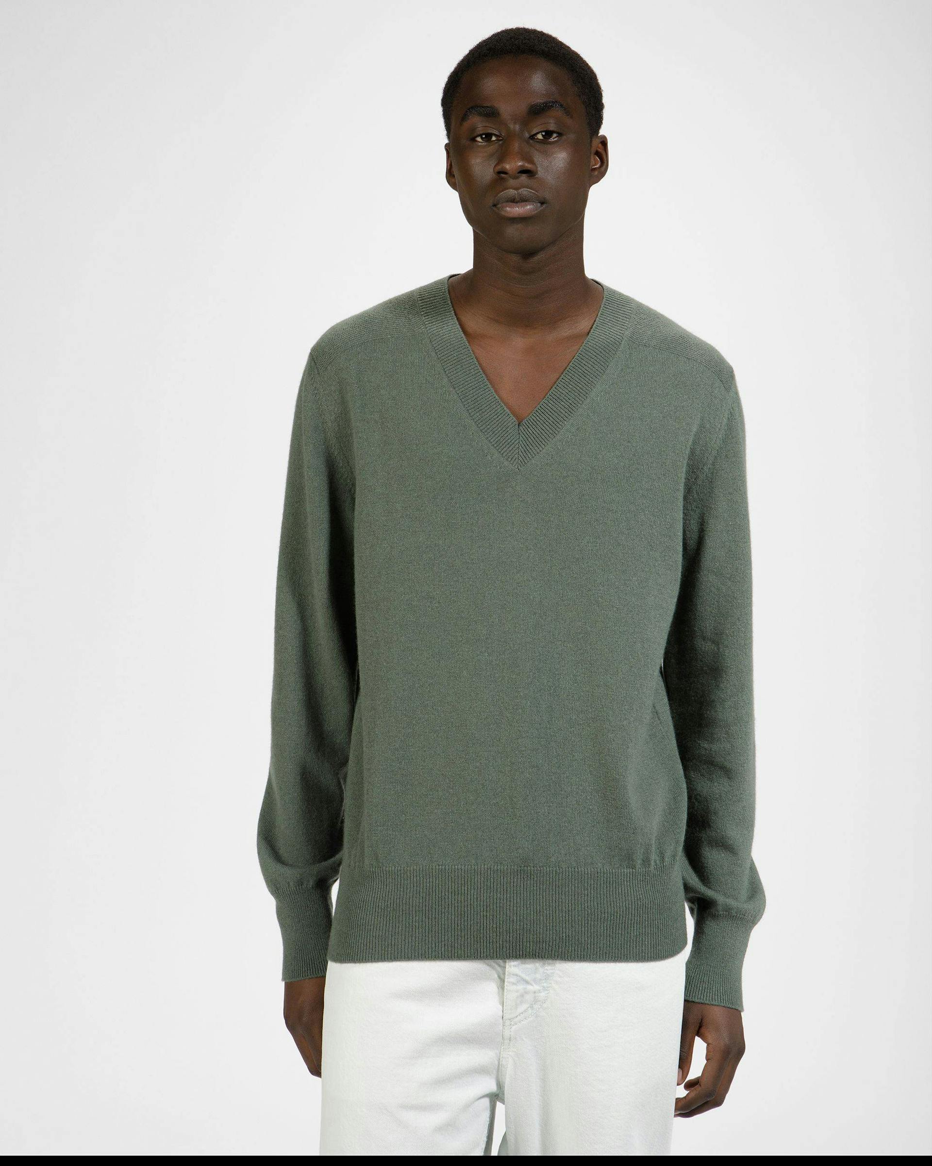 Cashmere V-Neck Sweater In Sage - Men's - Bally - 01