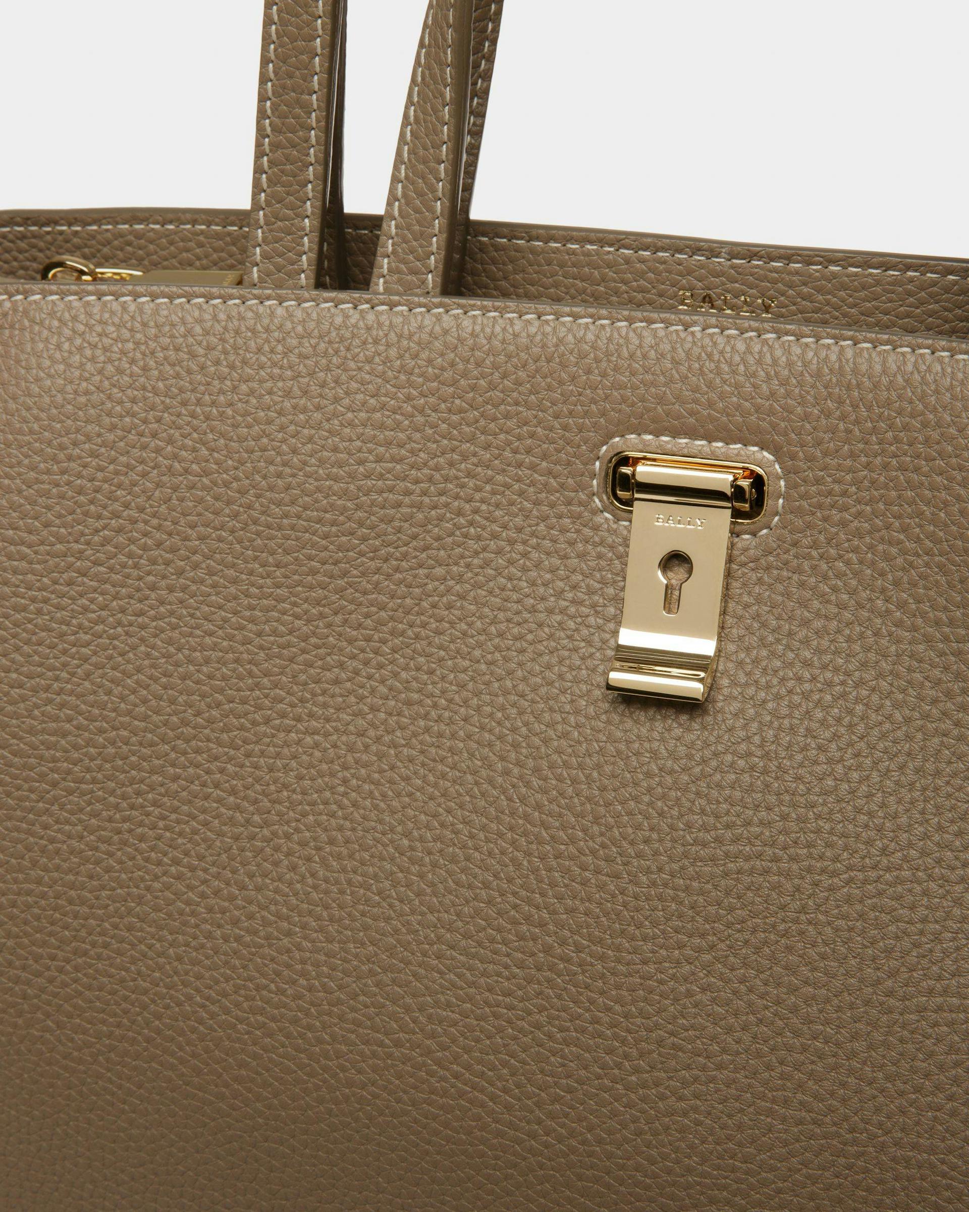 Lock Me Tote Bag In Light Brown Leather - Women's - Bally - 07