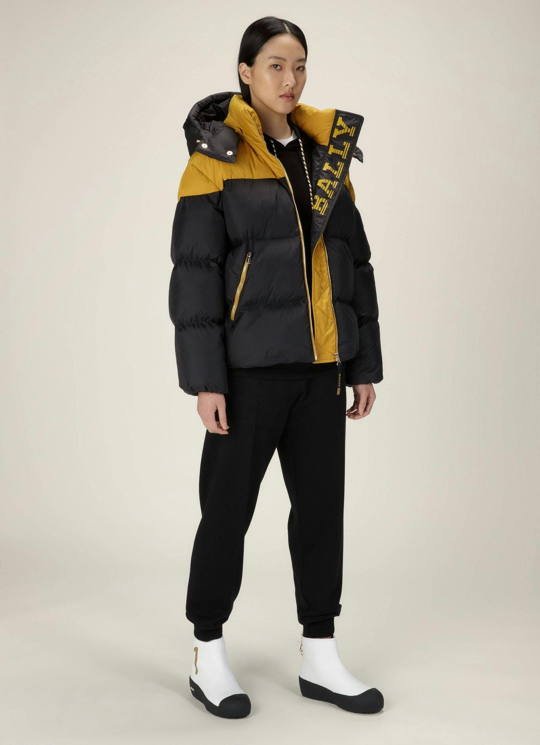 WINTER GOLD Outerwear In Black & Yellow         - Femme - Bally - 05