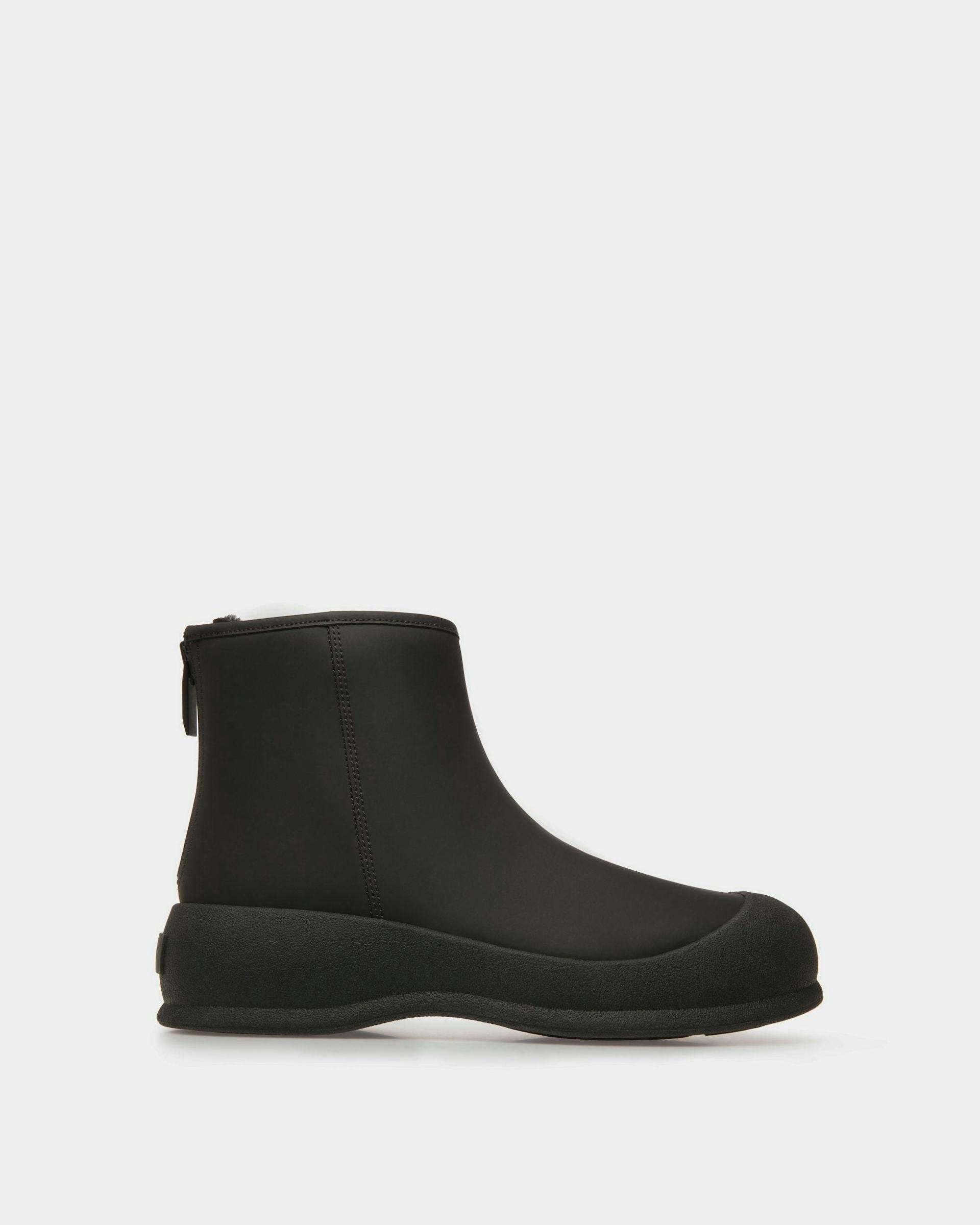 Women's Frei Snow Boots In Black Leather | Bally | Still Life Side