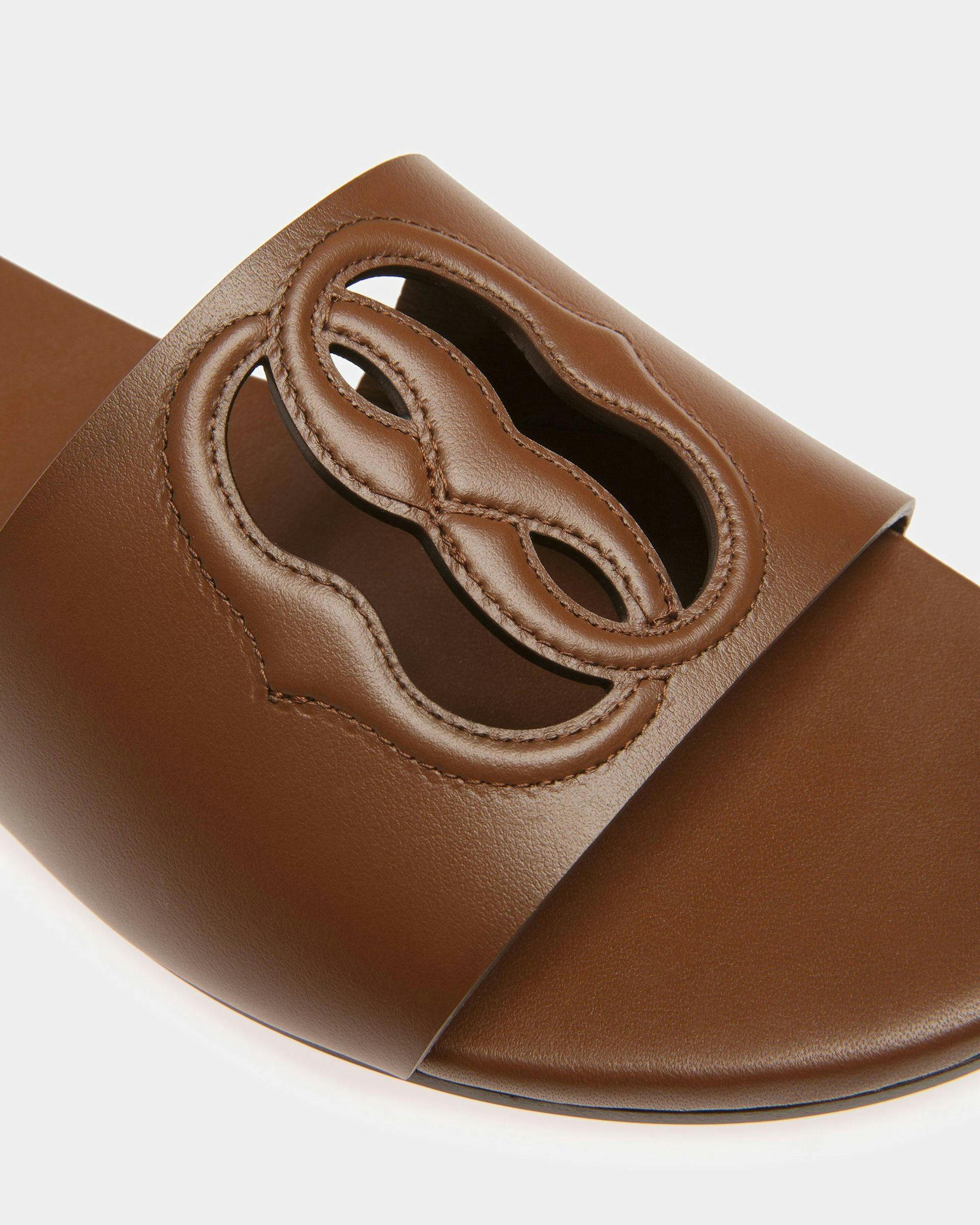 Emblem Slides In Brown Leather - Women's - Bally - 04