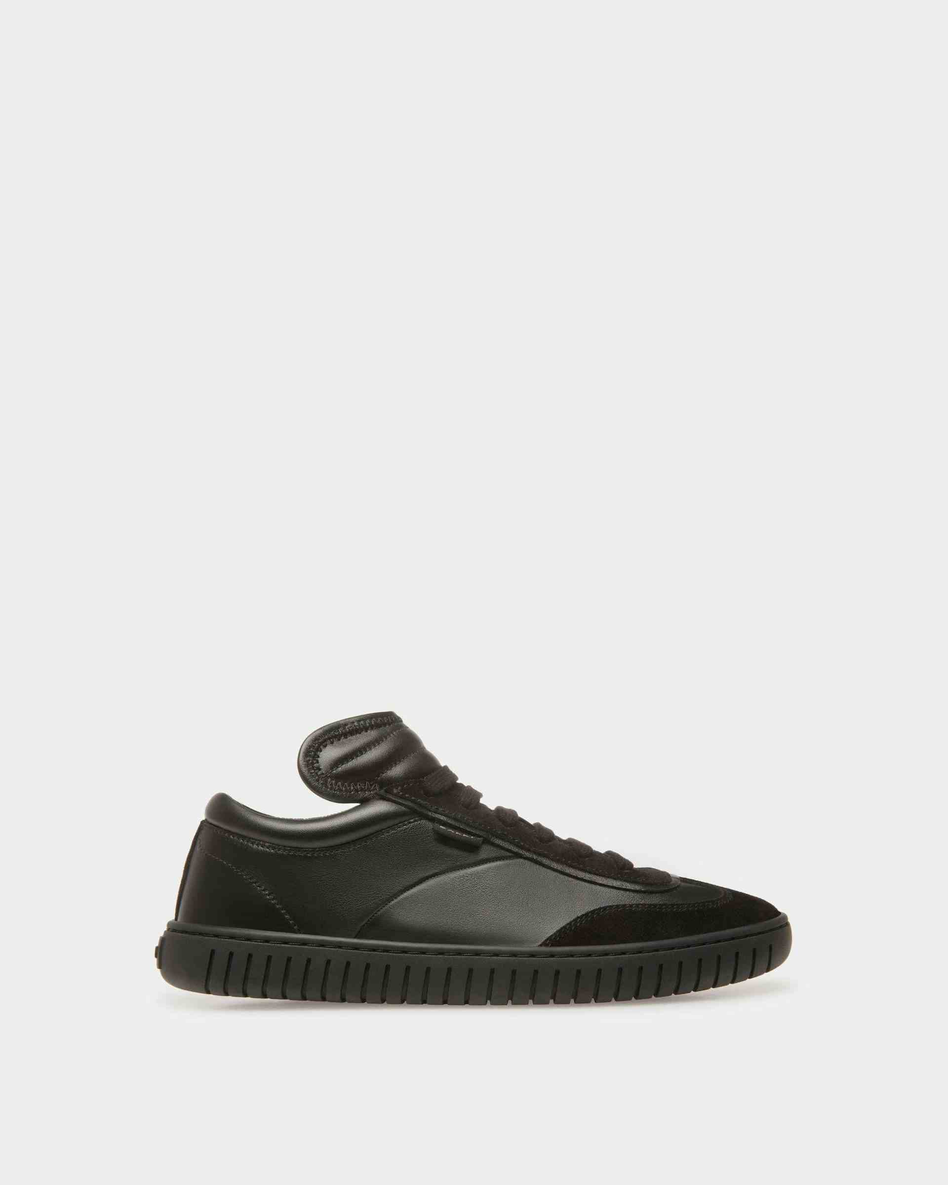 Player Sneakers In Black Leather - Women's - Bally