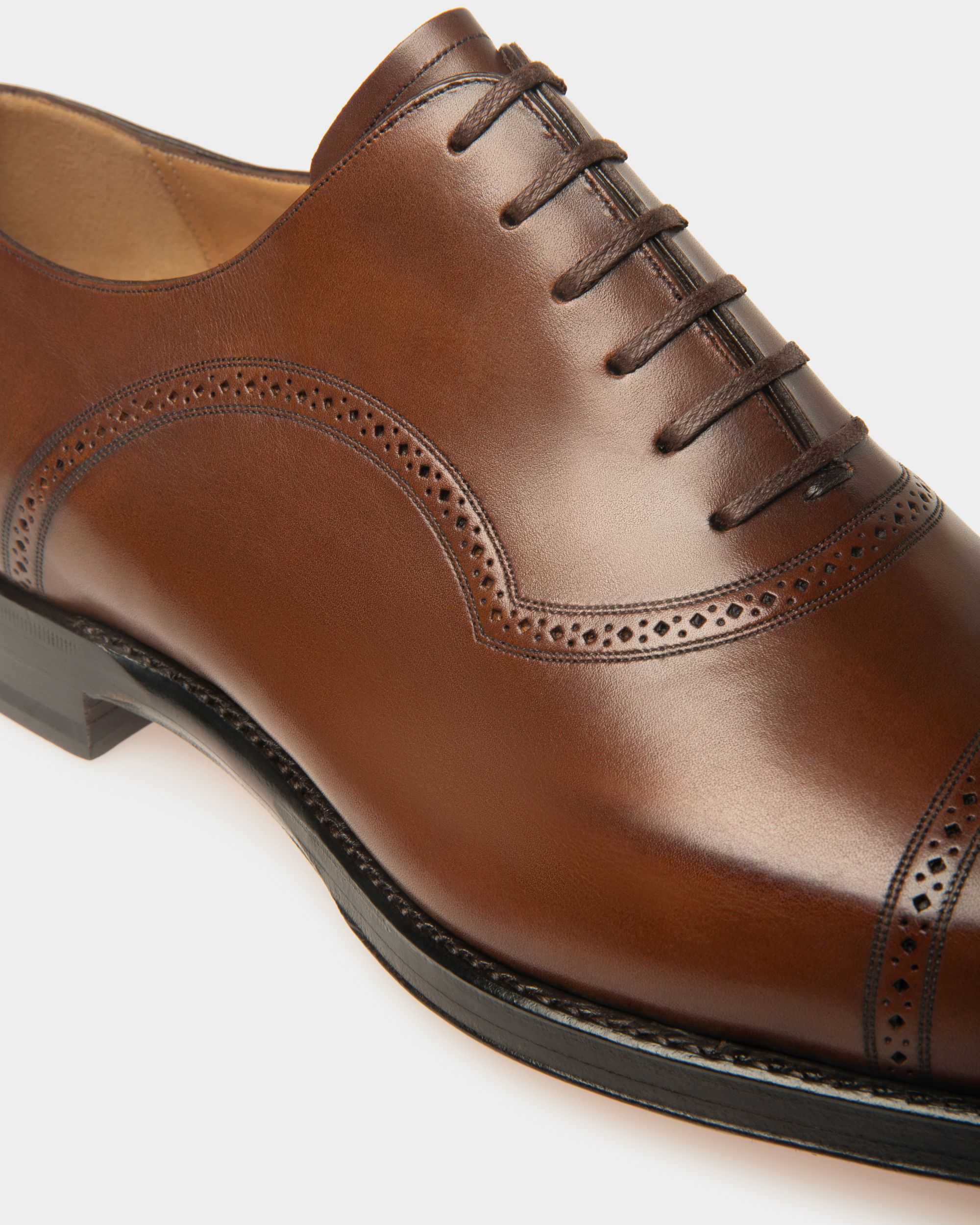 Scanio Men's Leather Oxford Lace-Up Shoe In Mid Brown - Homme - Bally - 05