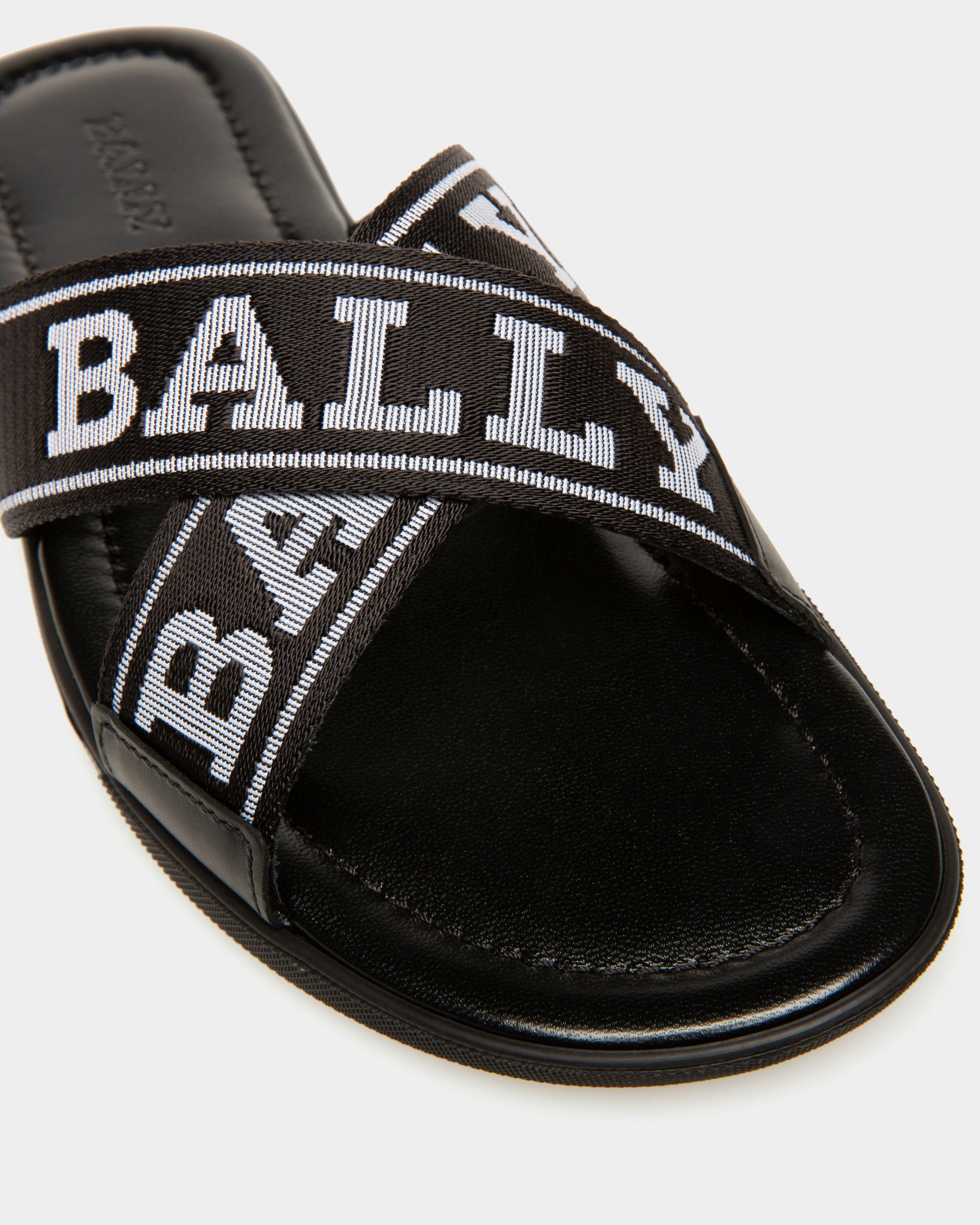 Bonks Sandalias En Tela Y Piel De Color Negro - Hombre - Bally - 05