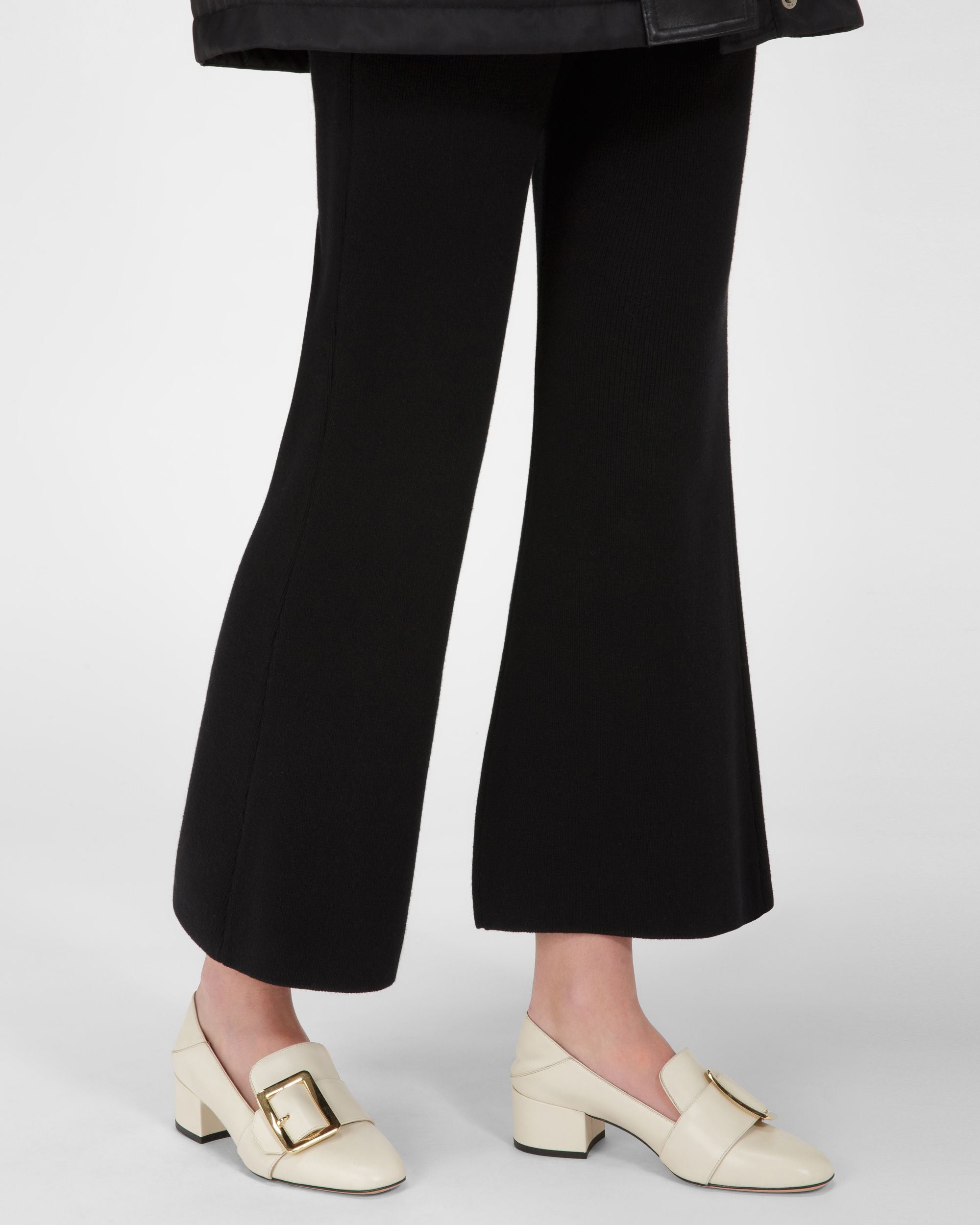 Janelle Pumps Aus Elfenbeinfarbenem Leder - Damen - Bally - 02