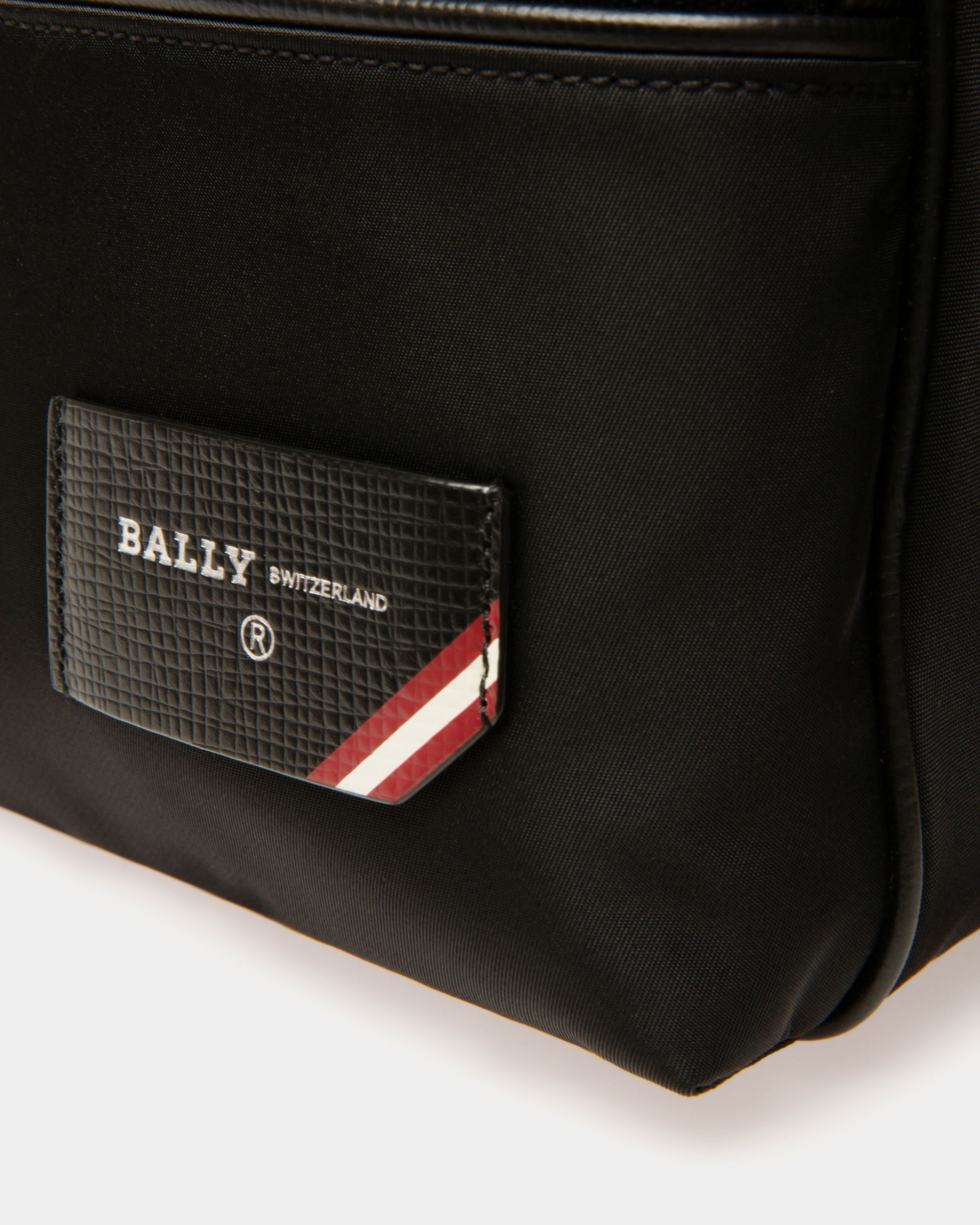 Explore Crossbody Bag In Black Leather And Nylon - Homme - Bally - 06