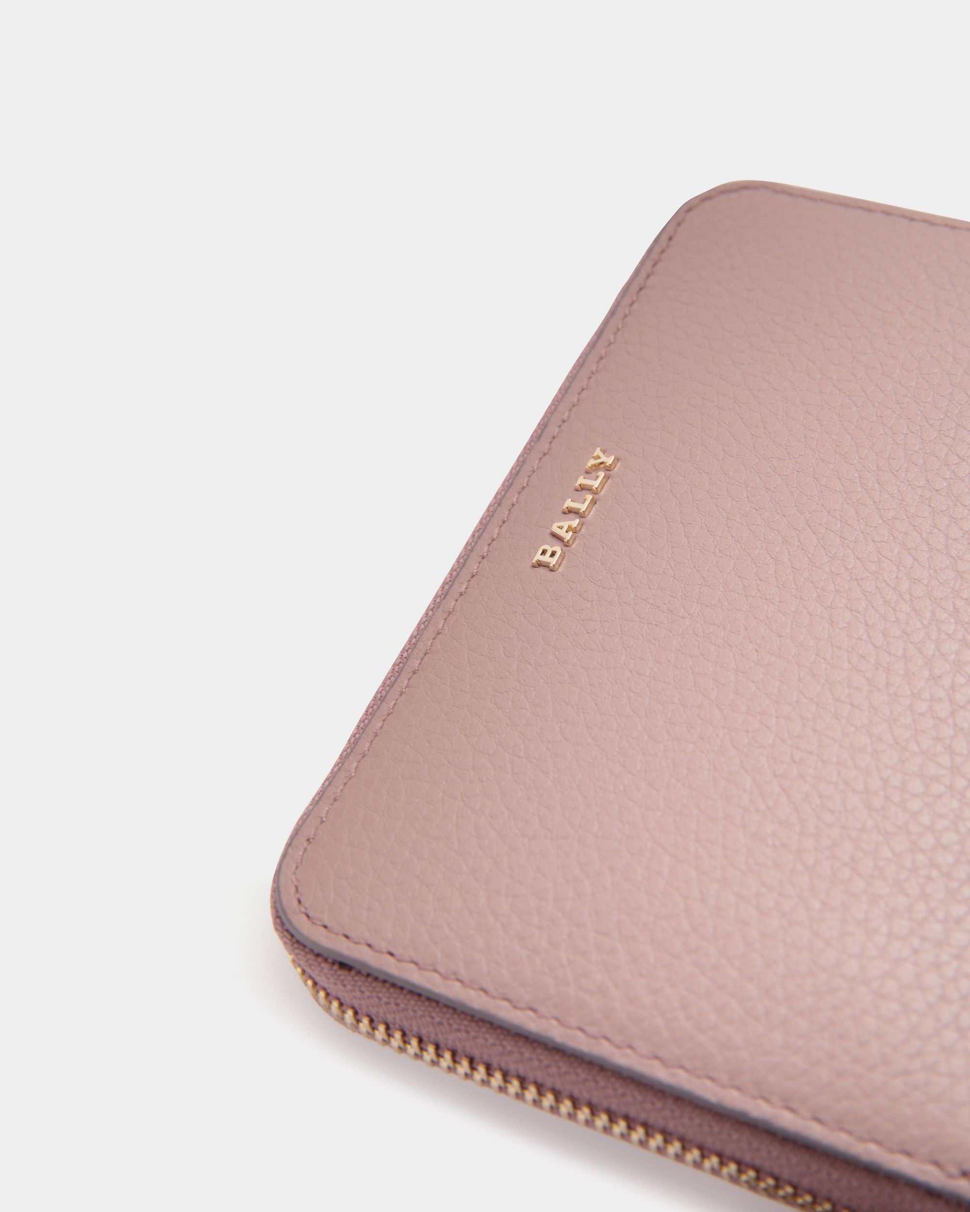 Zip-Around Wallet in Pink Grained Leather - Women's - Bally - 04