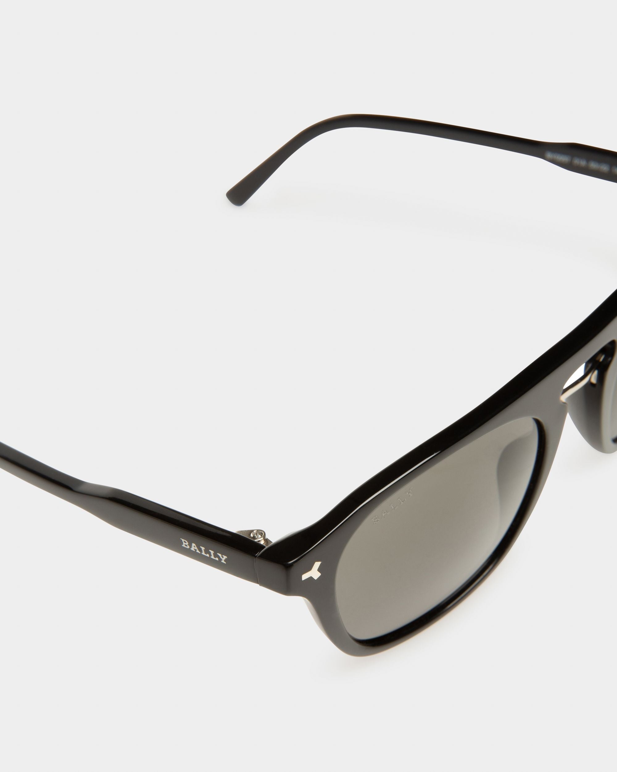 Metropole Lunettes De Soleil En Acétate Noir Brillant Et Verres Fumés - Homme - Bally - 02