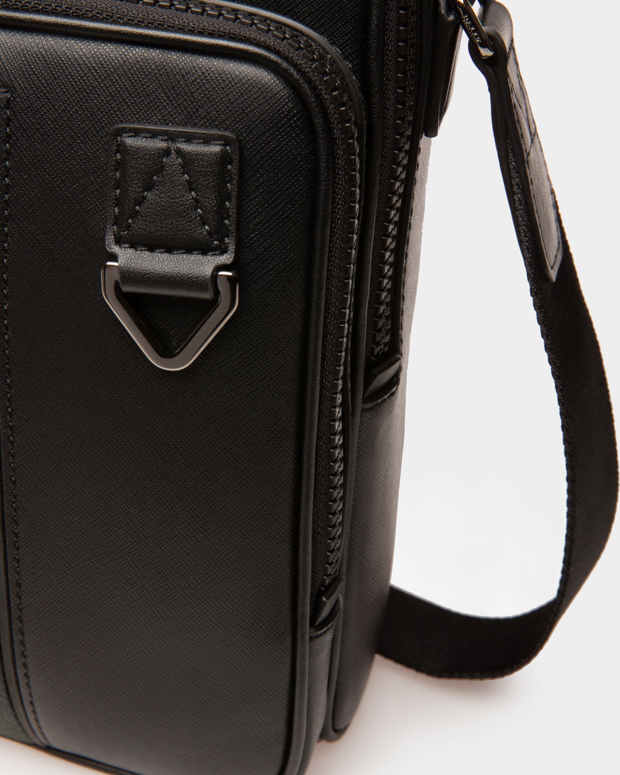 Mackao Umhängetasche Aus Leder In Schwarz - Herren - Bally - 04