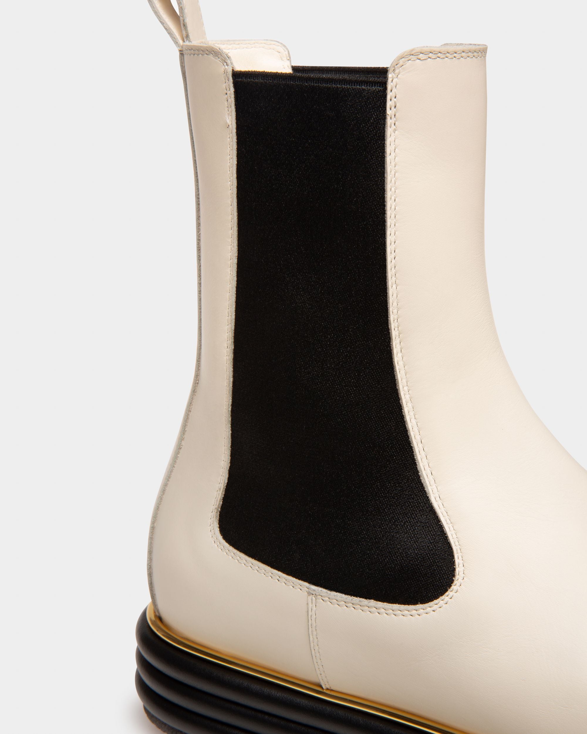 Faelisa Bottes En Cuir Blanc Cassé - Femme - Bally - 06