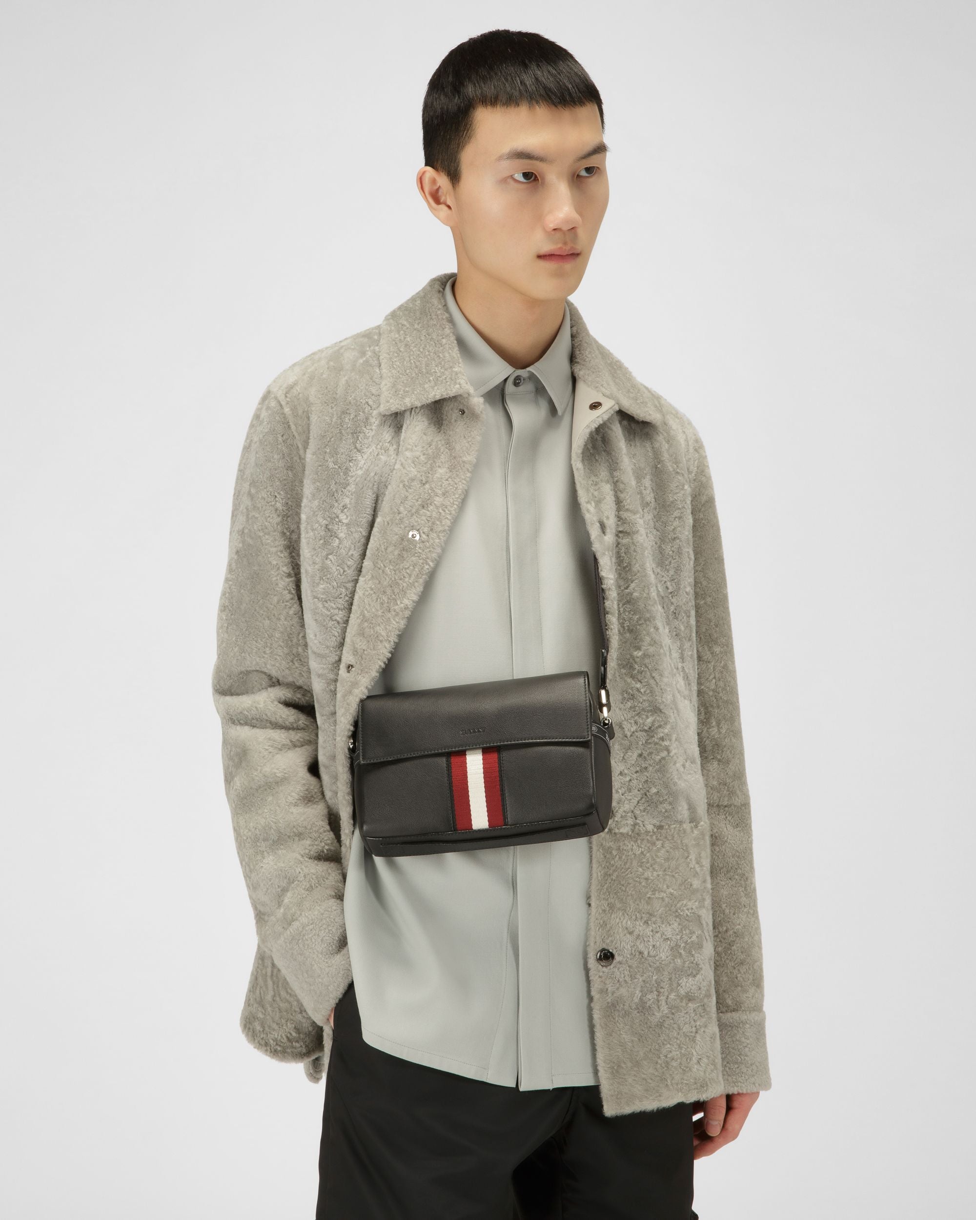Hymios Sac Bandoulière En Cuir Noir - Homme - Bally - 01