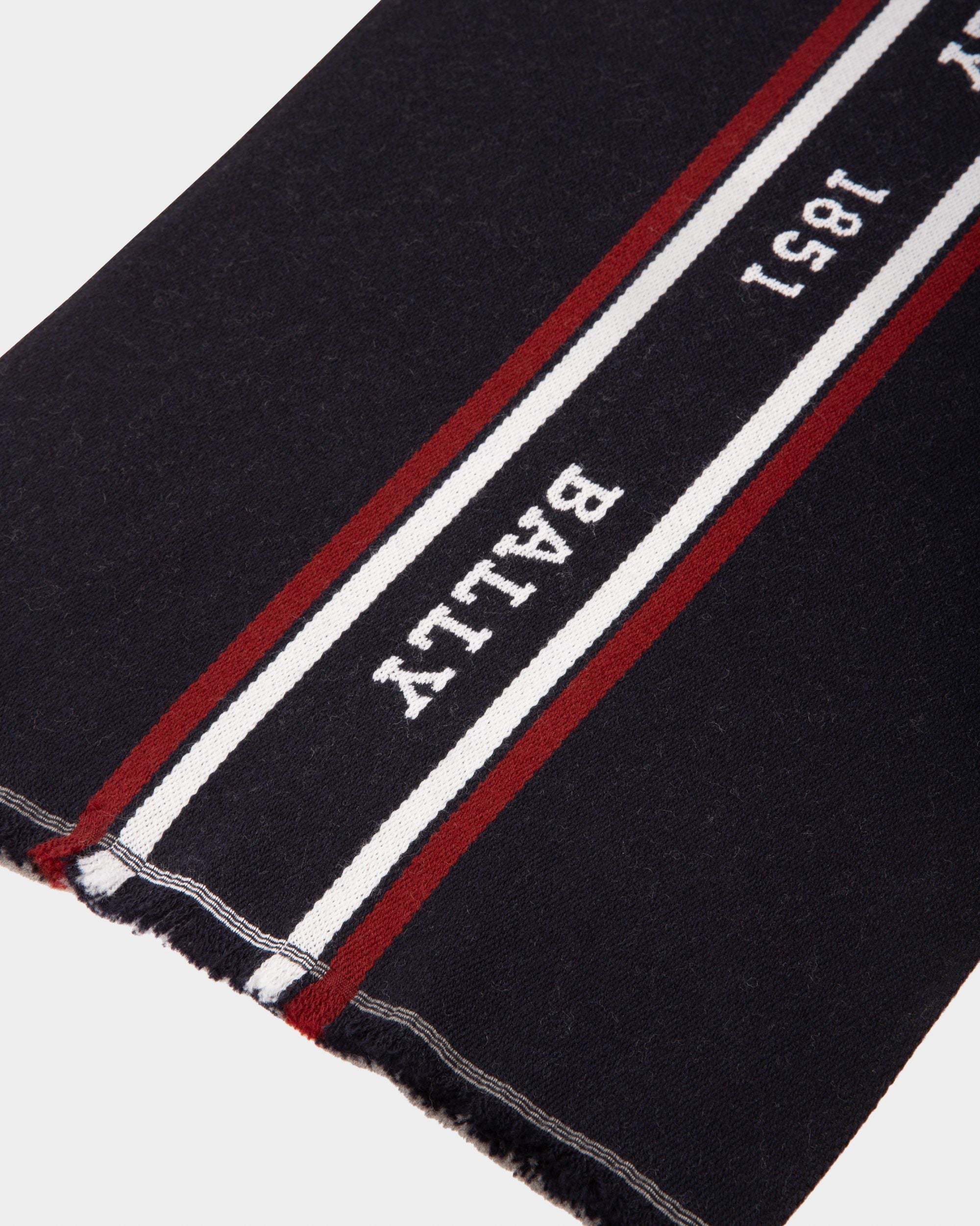 Écharpe Avec Bande Logo En Laine Vierge Bleu Marine - Homme - Bally - 02