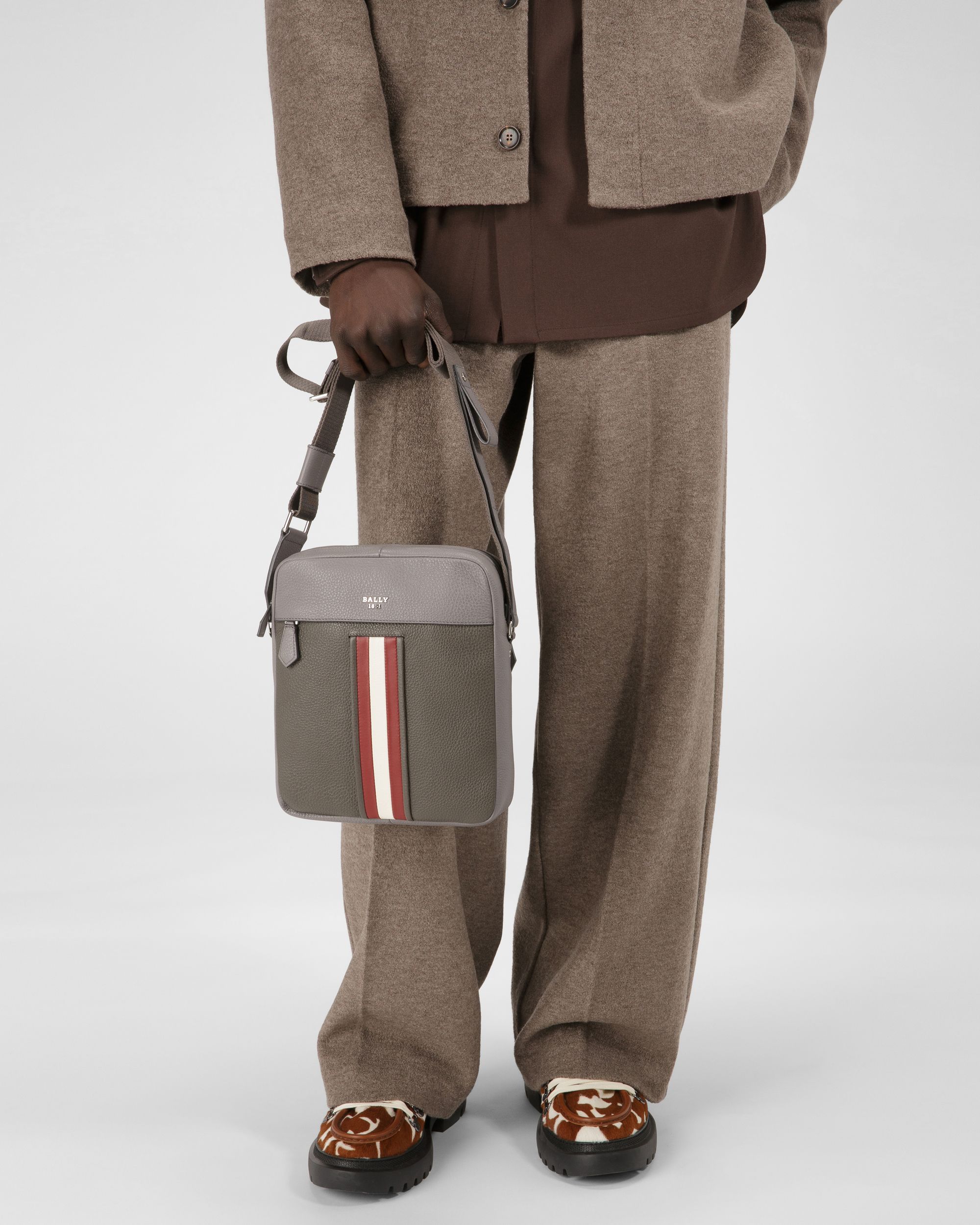 Holm Sac À Bandoulière En Cuir Vert Militaire - Homme - Bally - 02
