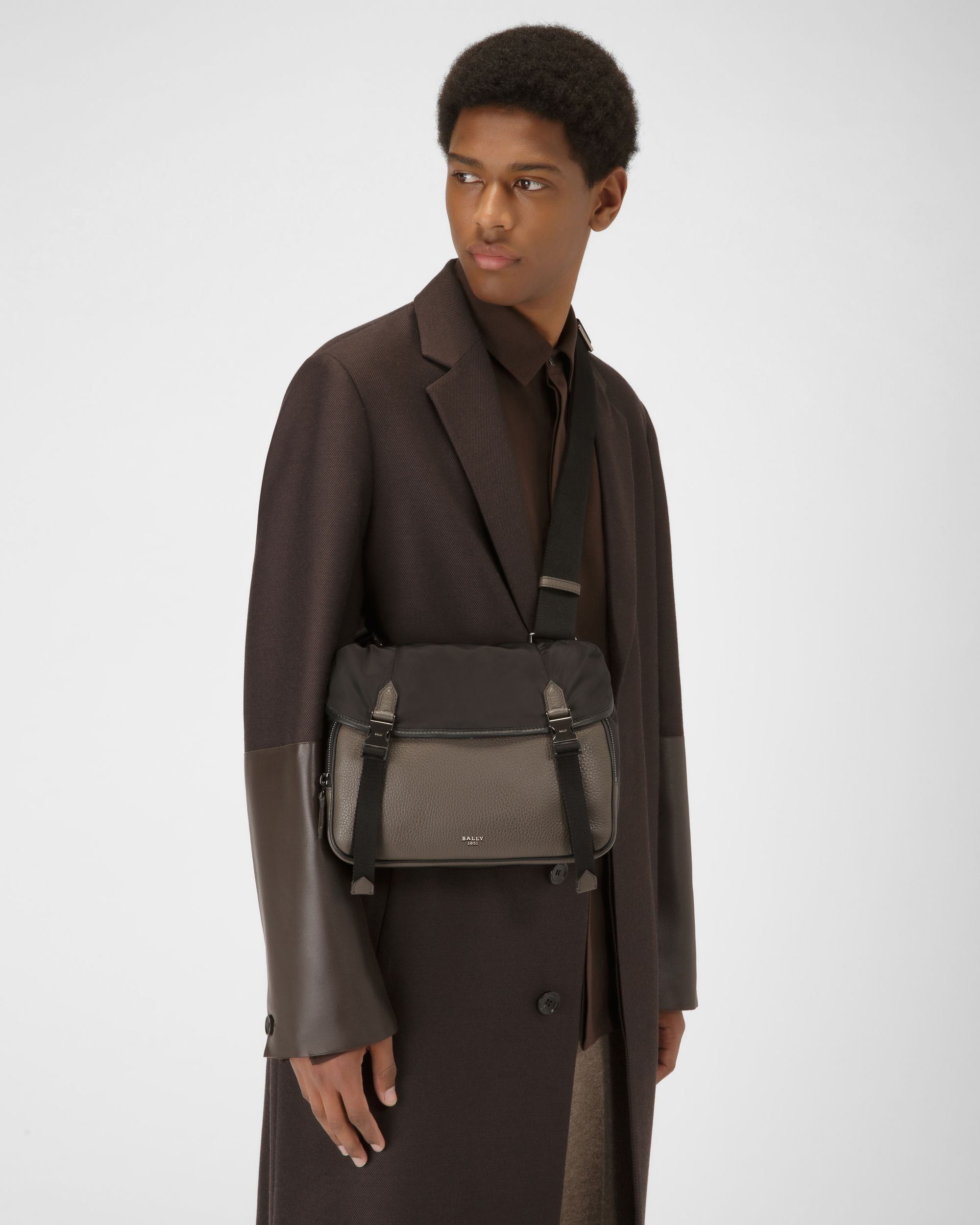 Borissey Sac Messager En Nylon Recyclé Noir - Homme - Bally - 02