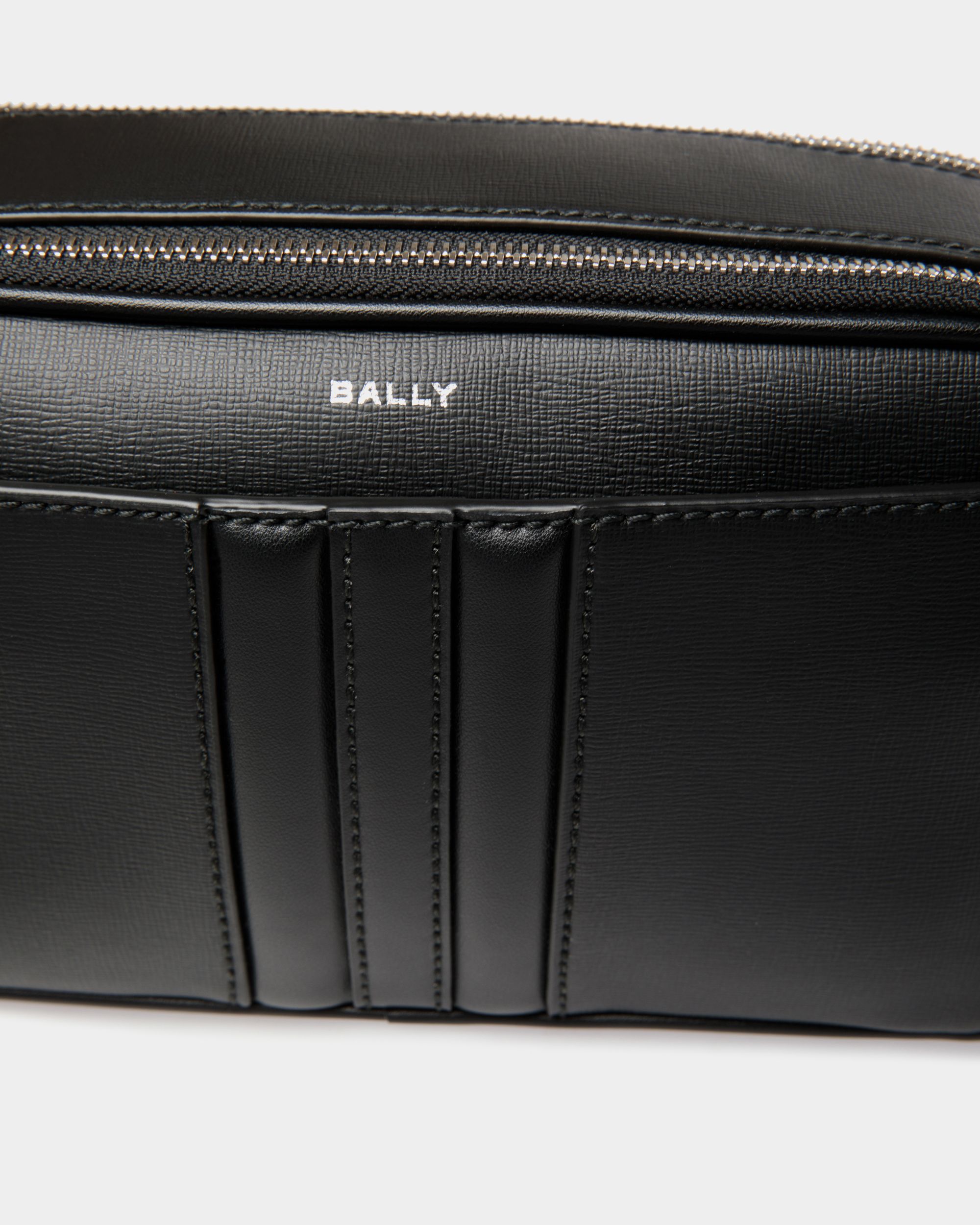 Sac À Bandoulière Mythos En Cuir Recyclé Noir - Homme - Bally - 05