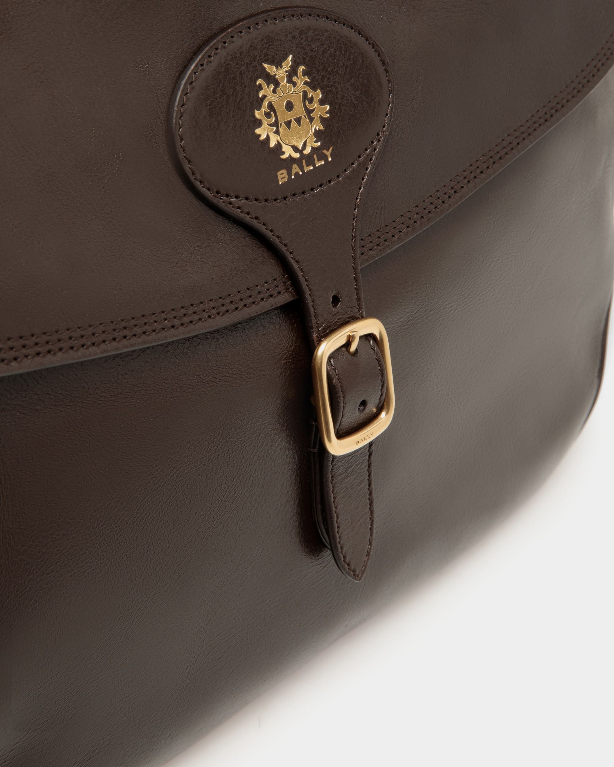 Beckett Umhängetasche Aus Leder In Ebenholzschwarz - Herren - Bally - 06