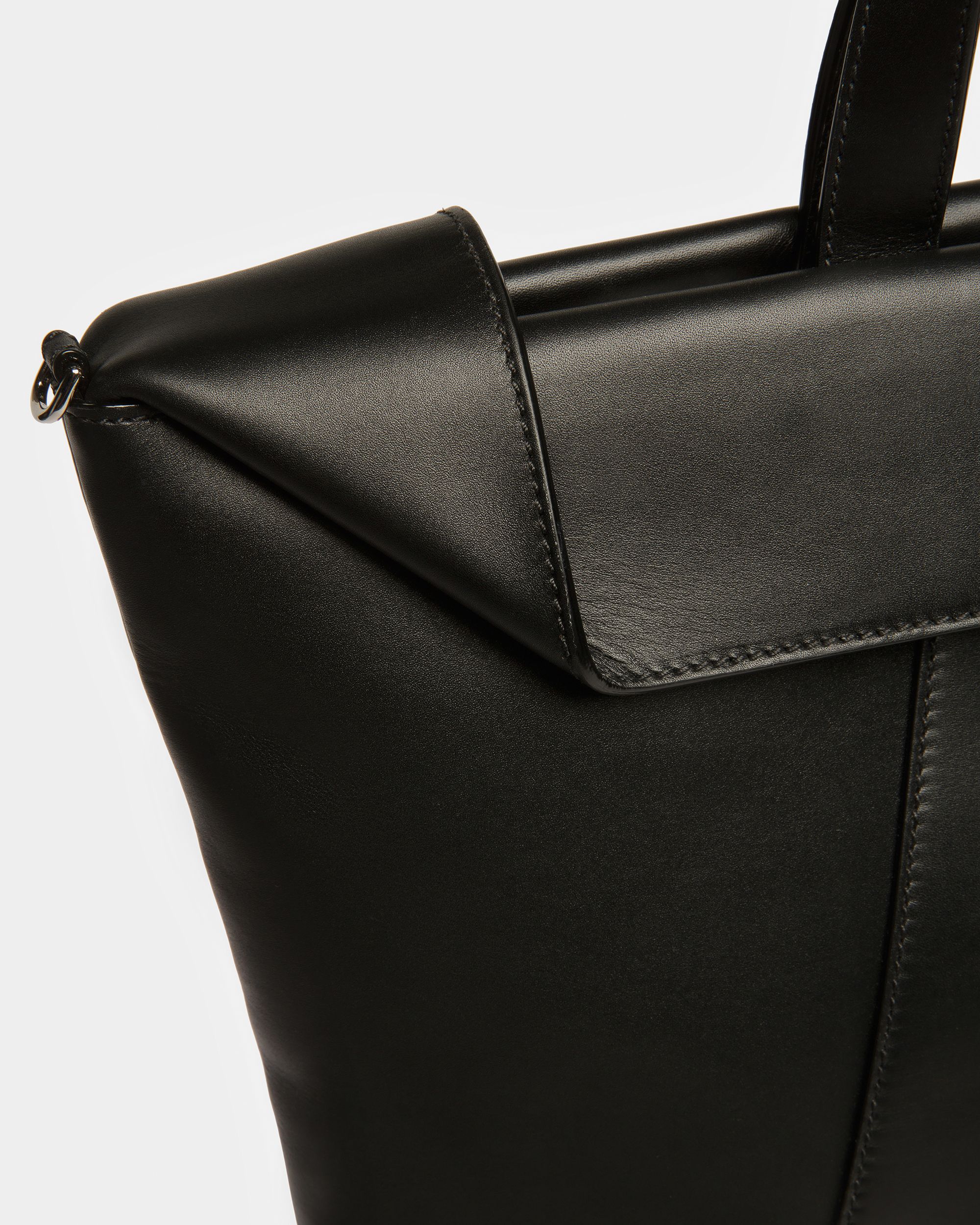 Ashy Tragetasche Aus Leder In Schwarz - Herren - Bally - 05