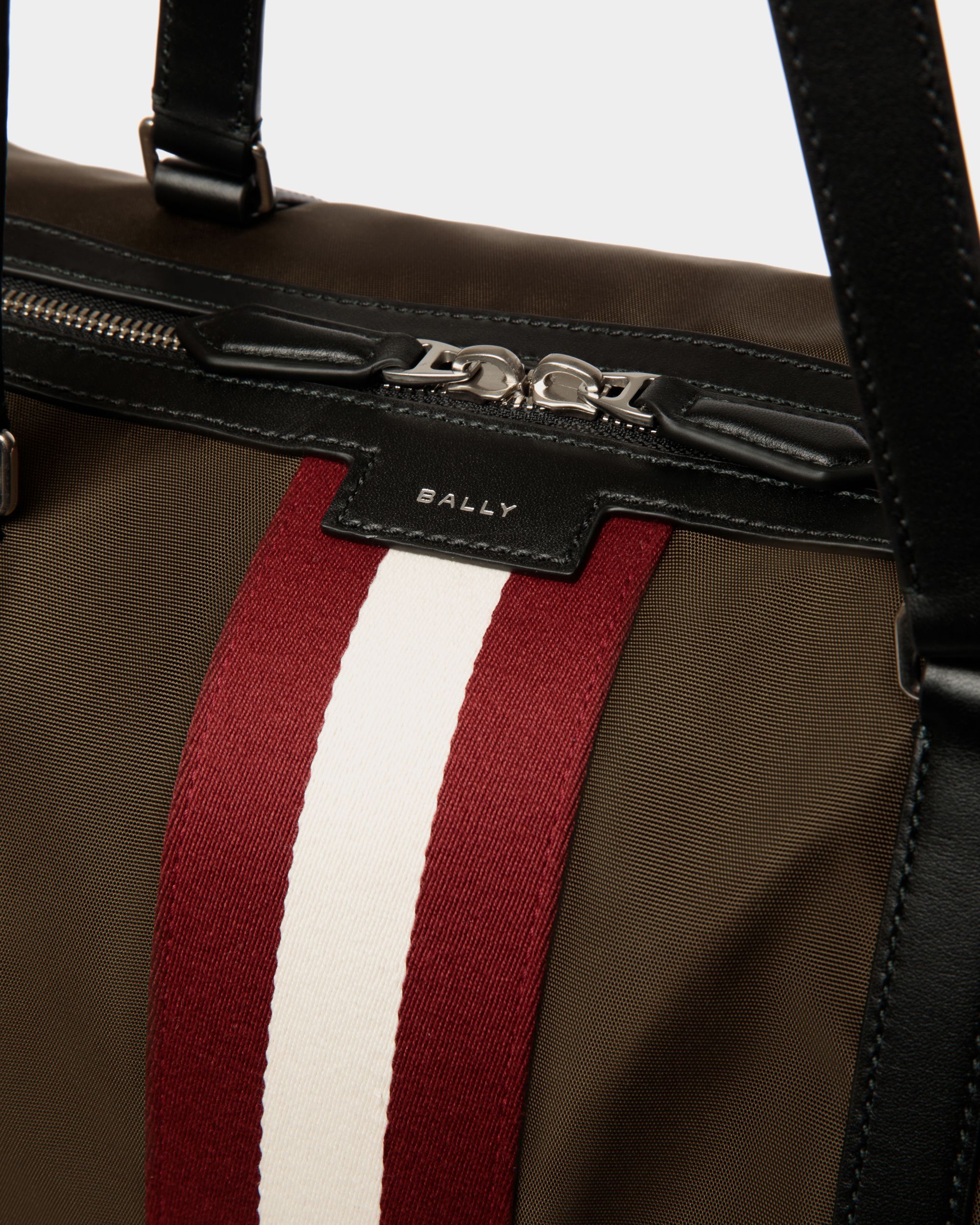 Code Reisetasche Aus Nylon In Military Green - Herren - Bally - 06