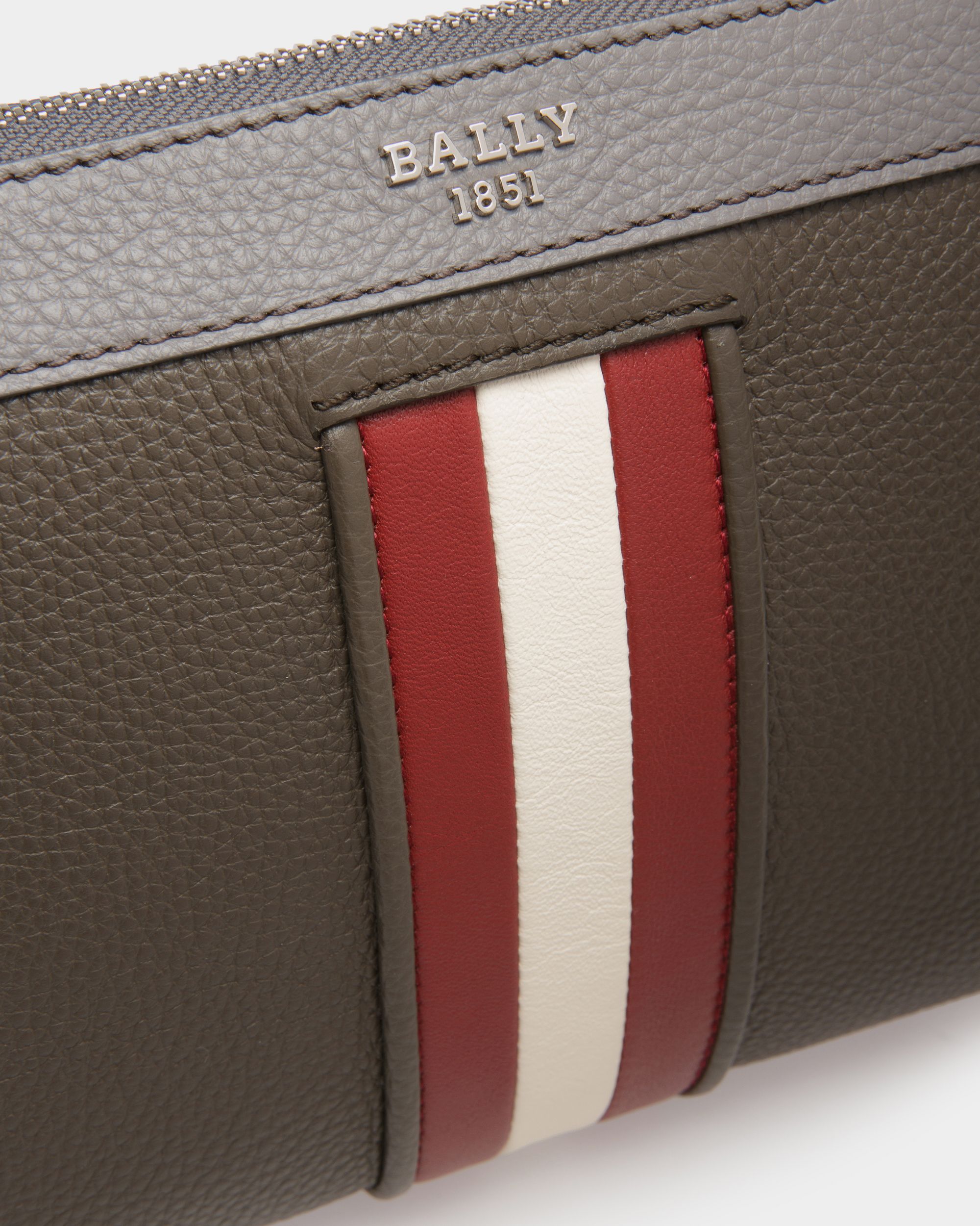 Haig Bolso De Mano En Piel De Color Verde Militar - Hombre - Bally - 02
