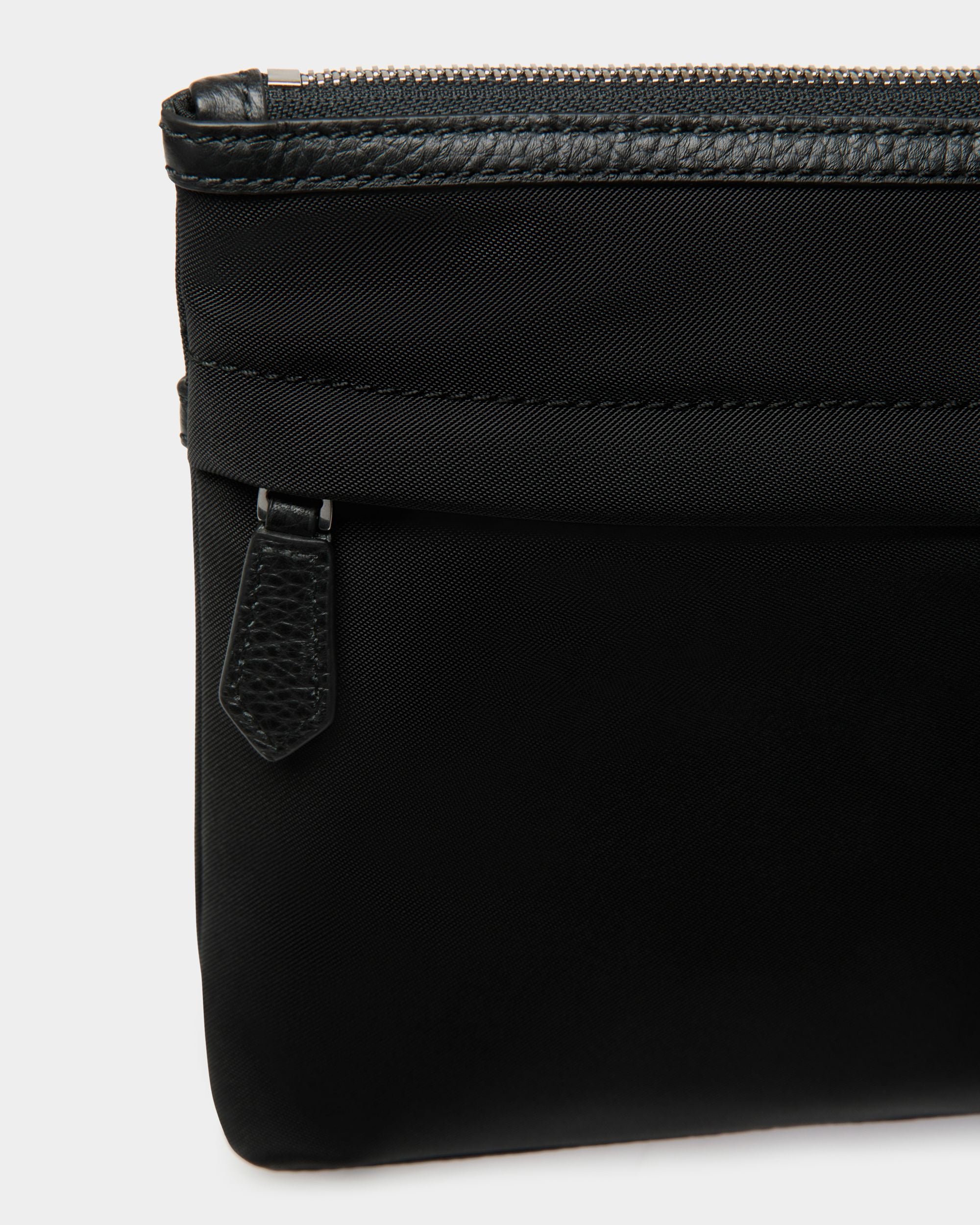 Pochette Code De Nailon Negro - Hombre - Bally - 05