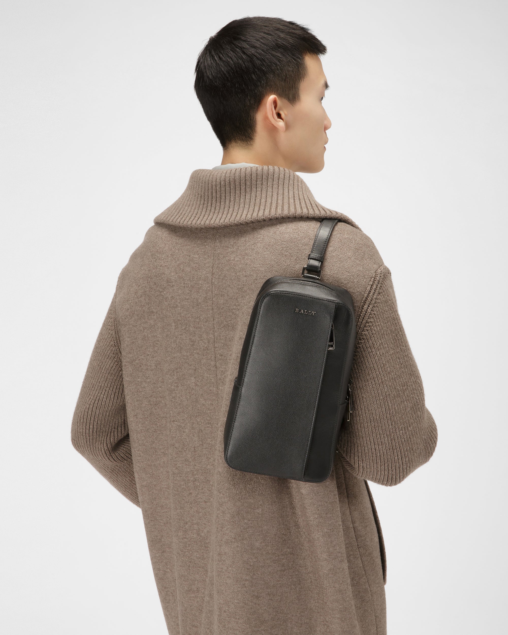 Eldwin Sac Bandoulière En Cuir Noir - Homme - Bally - 02