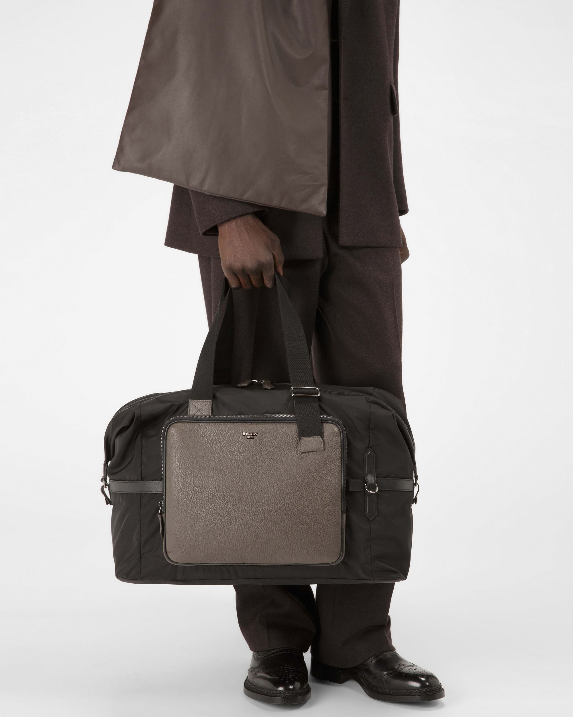 Balten Sac De Week-End En Nylon Recyclé Noir - Homme - Bally - 02