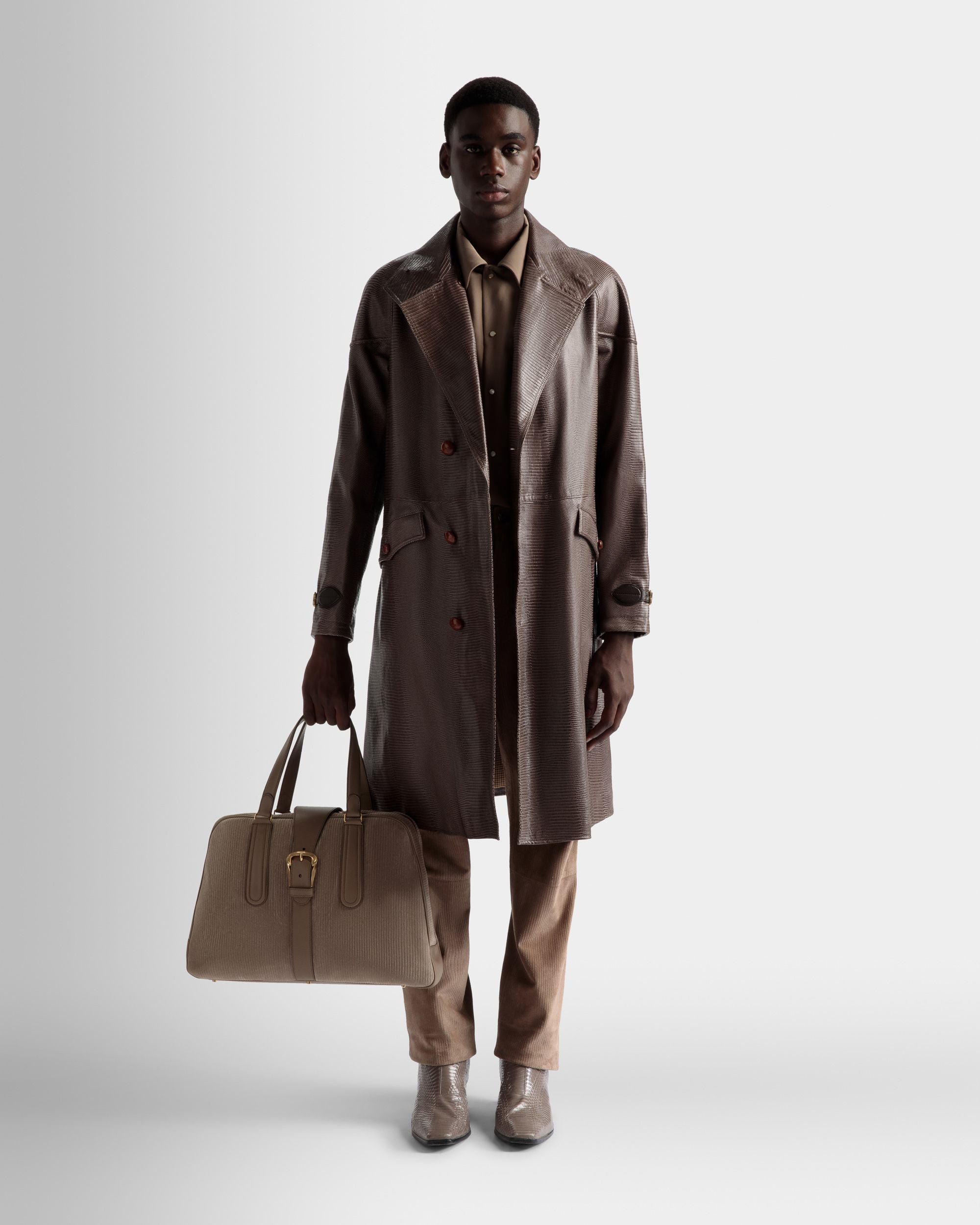 Bolso Bowling De Piel Estampada Efecto Pana Color Sepia - Hombre - Bally - 02
