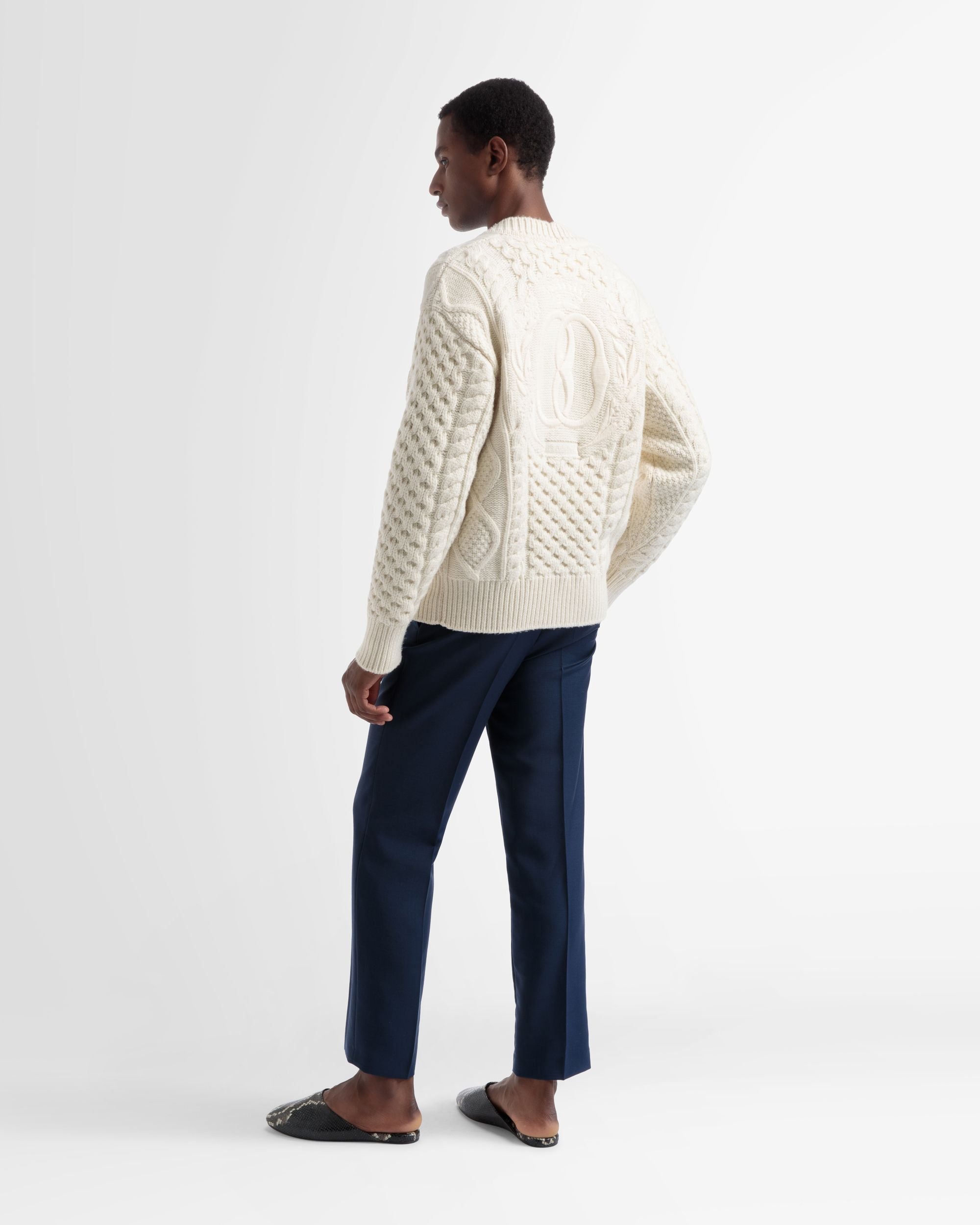 V-Neck-Strickjacke Mit Zopfmuster In Elfenbein - Herren - Bally - 06