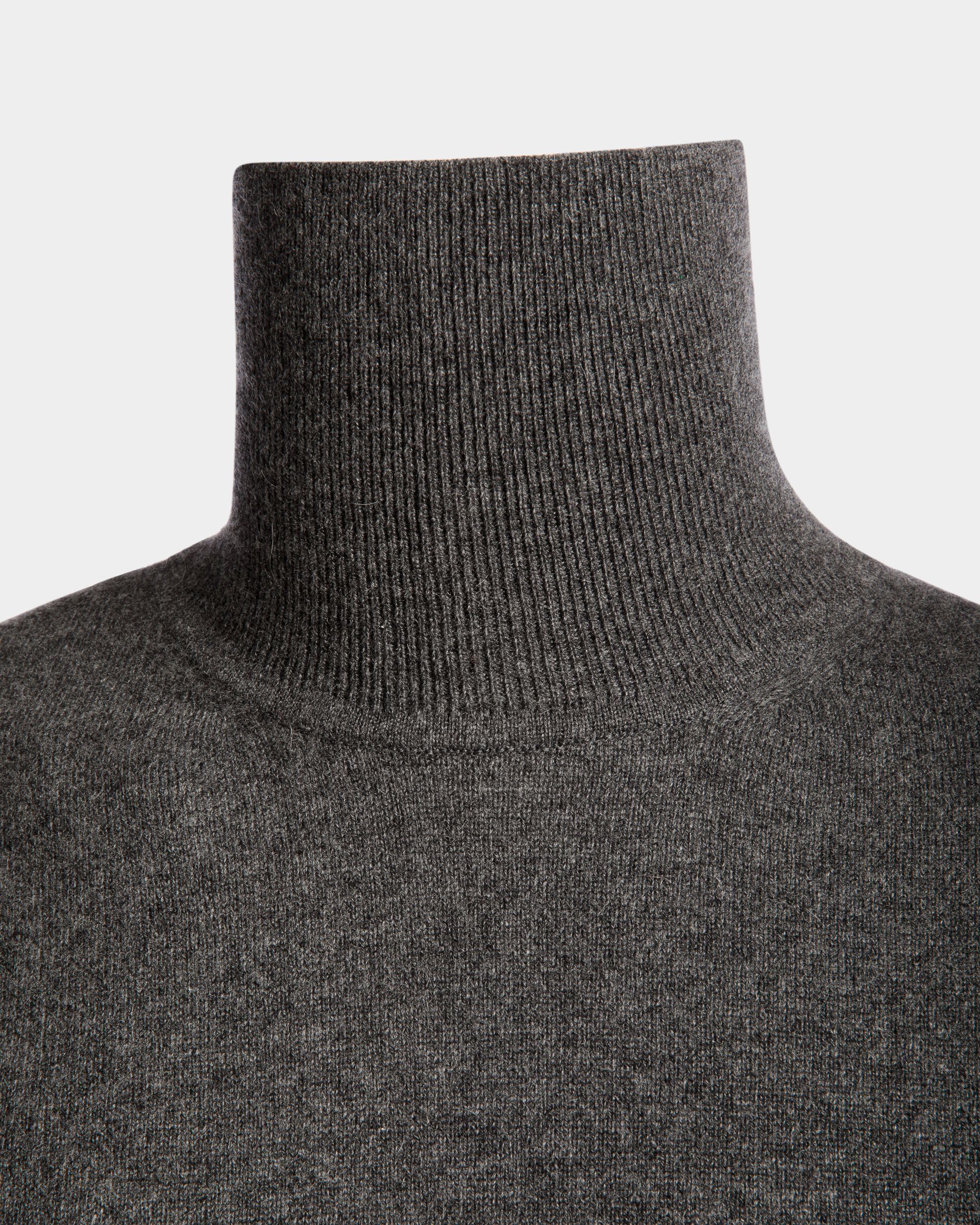 Rollkragenpullover Aus Kaschmir In Dunkelgrau Aus Der Adrien Brody Travel-Kollektion - Herren - Bally - 05