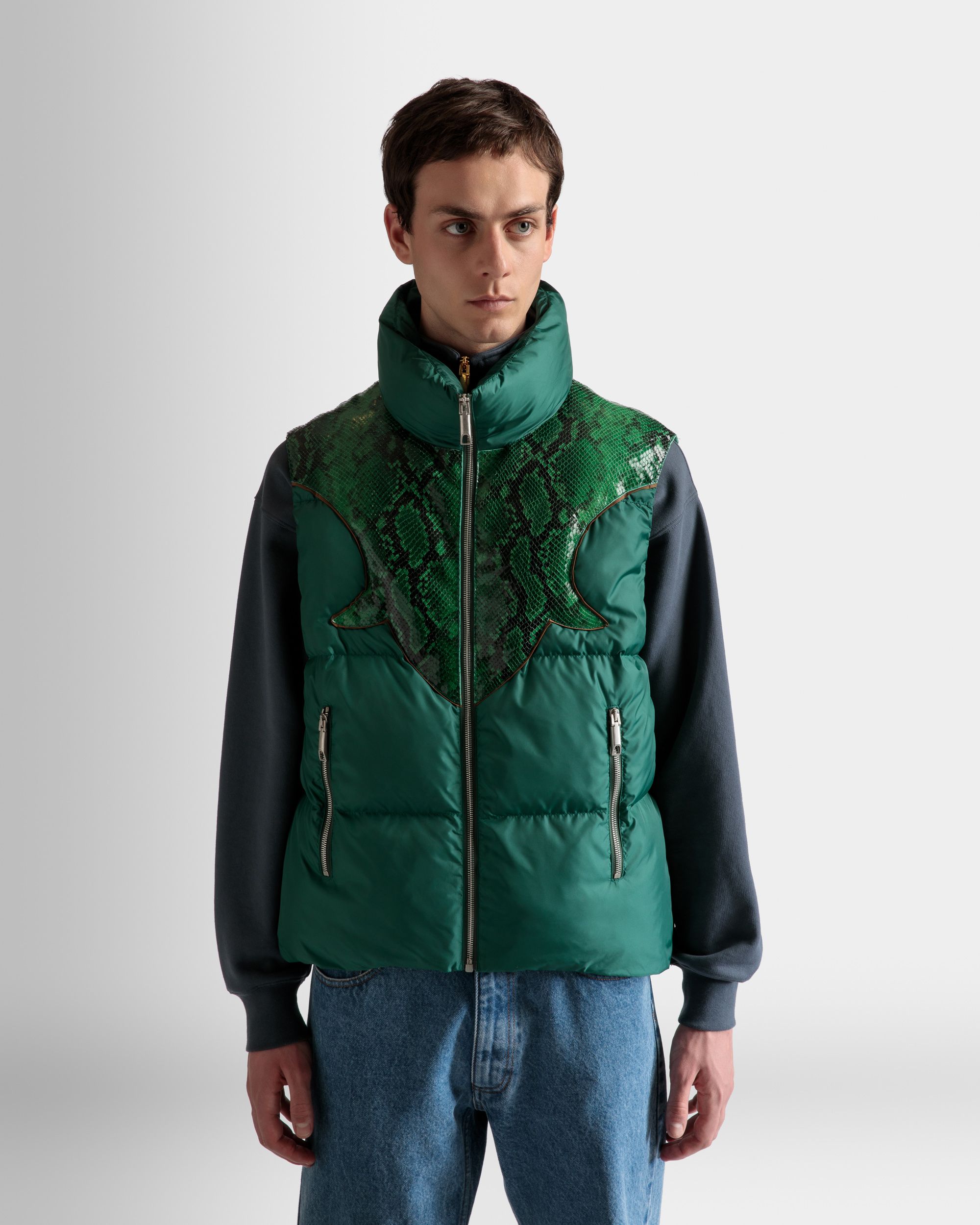 High Neck Puffer Gilet In Kelly Green Nylon - Men's - Bally - 03