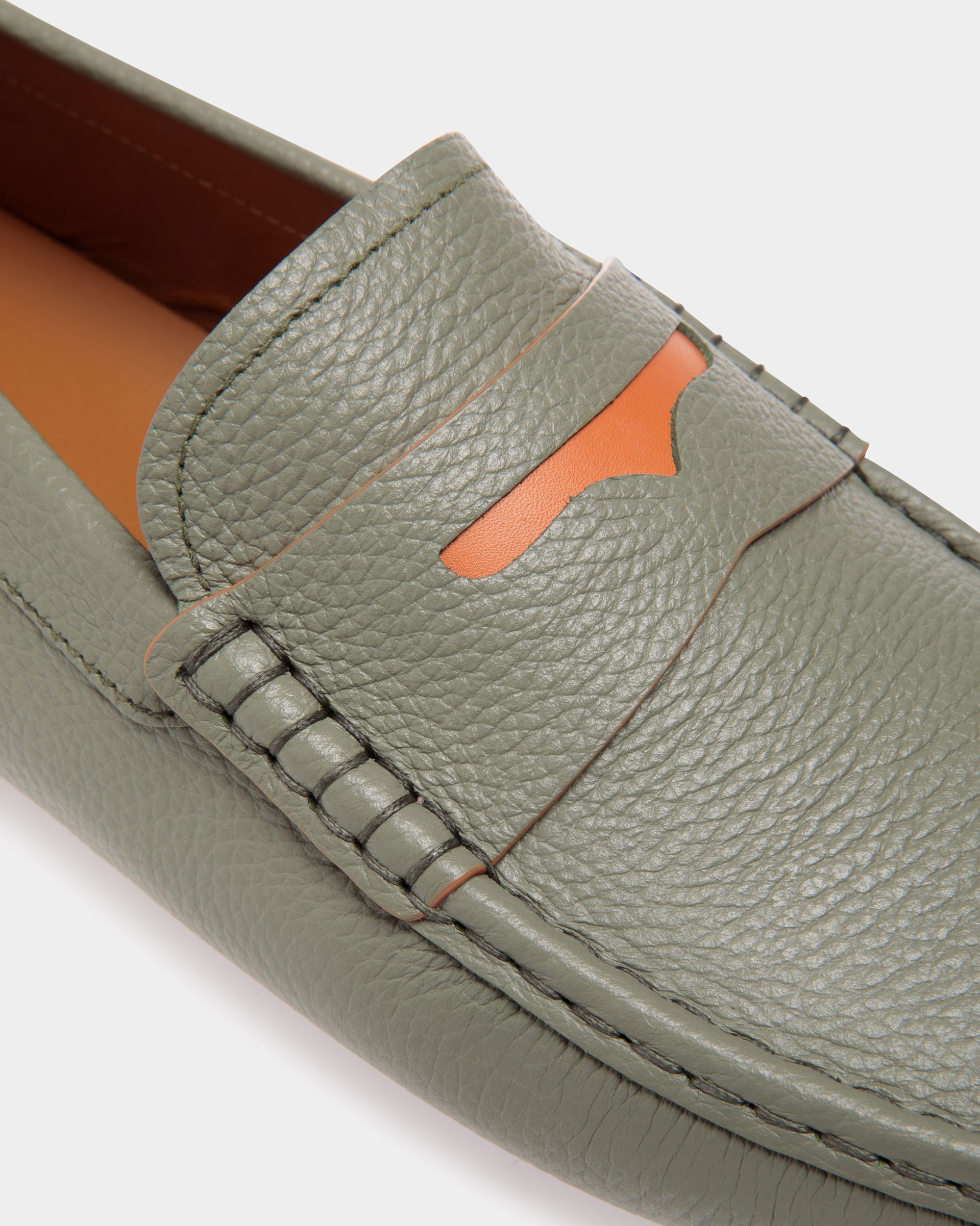 Driver in Green Grained Leather - Men's - Bally - 05
