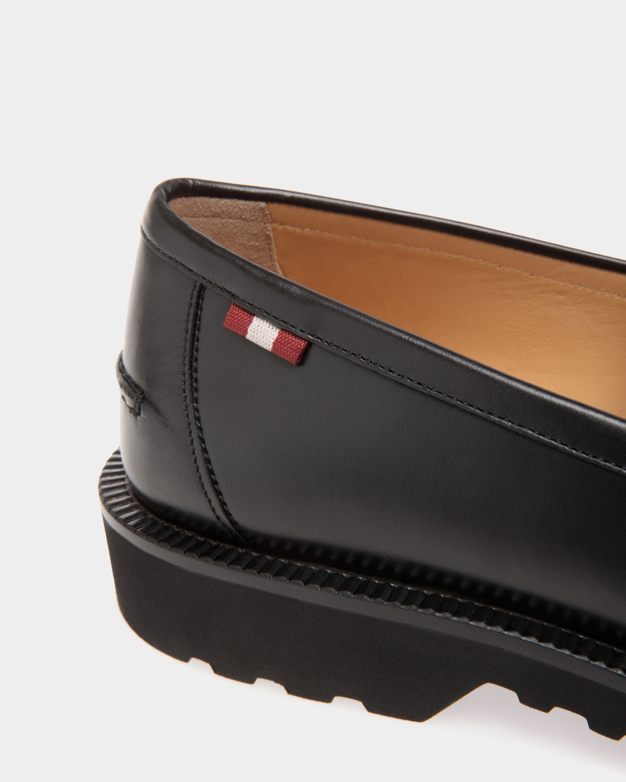 Loafer in Black Leather - Men's - Bally - 05