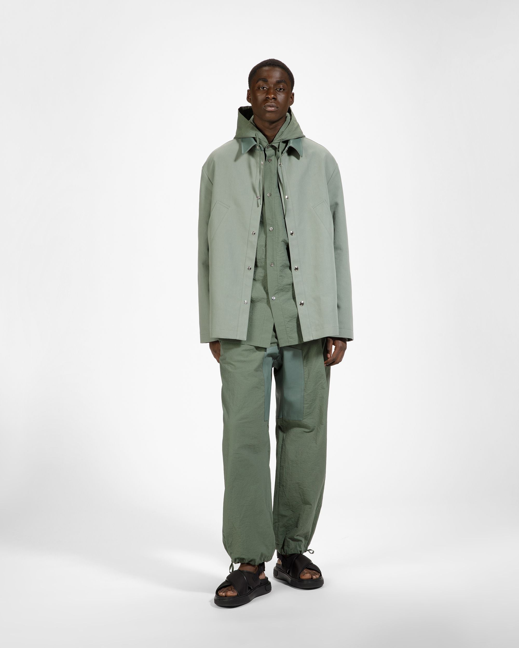 Hemdjacke Aus Baumwolle Und Nylon Mit Kapuze In Salbeigrün - Herren - Bally - 04