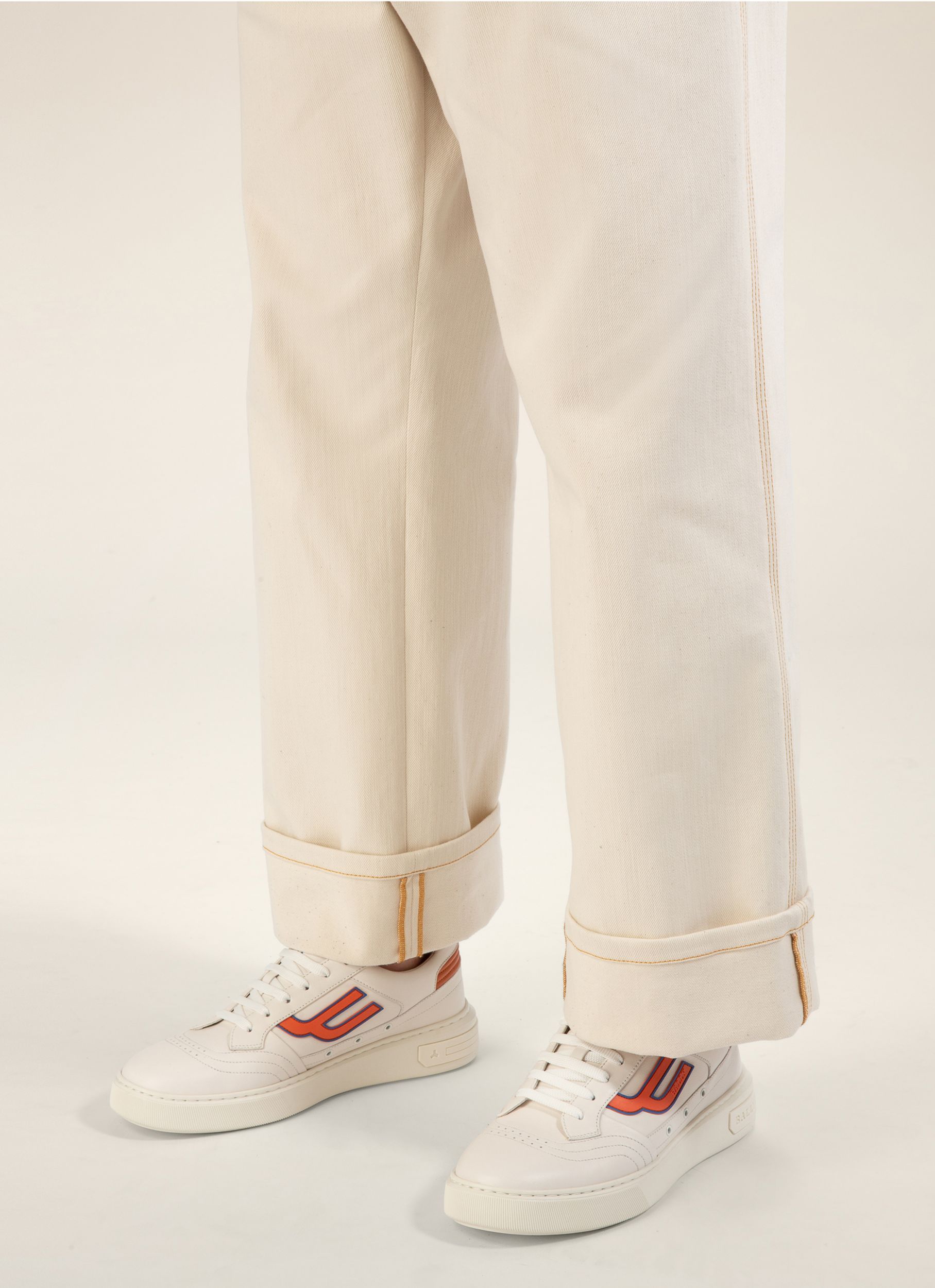 Triumph Sneaker Aus Weissem Und Orangem Leder - Herren - Bally - 06