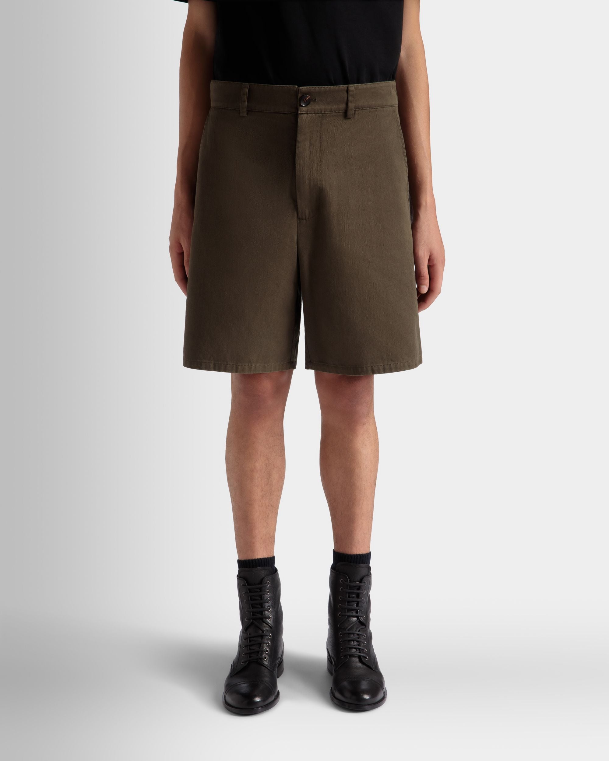 Bermudas Adrien Brody Travel Collection De Algodón Military Green - Hombre - Bally - 03