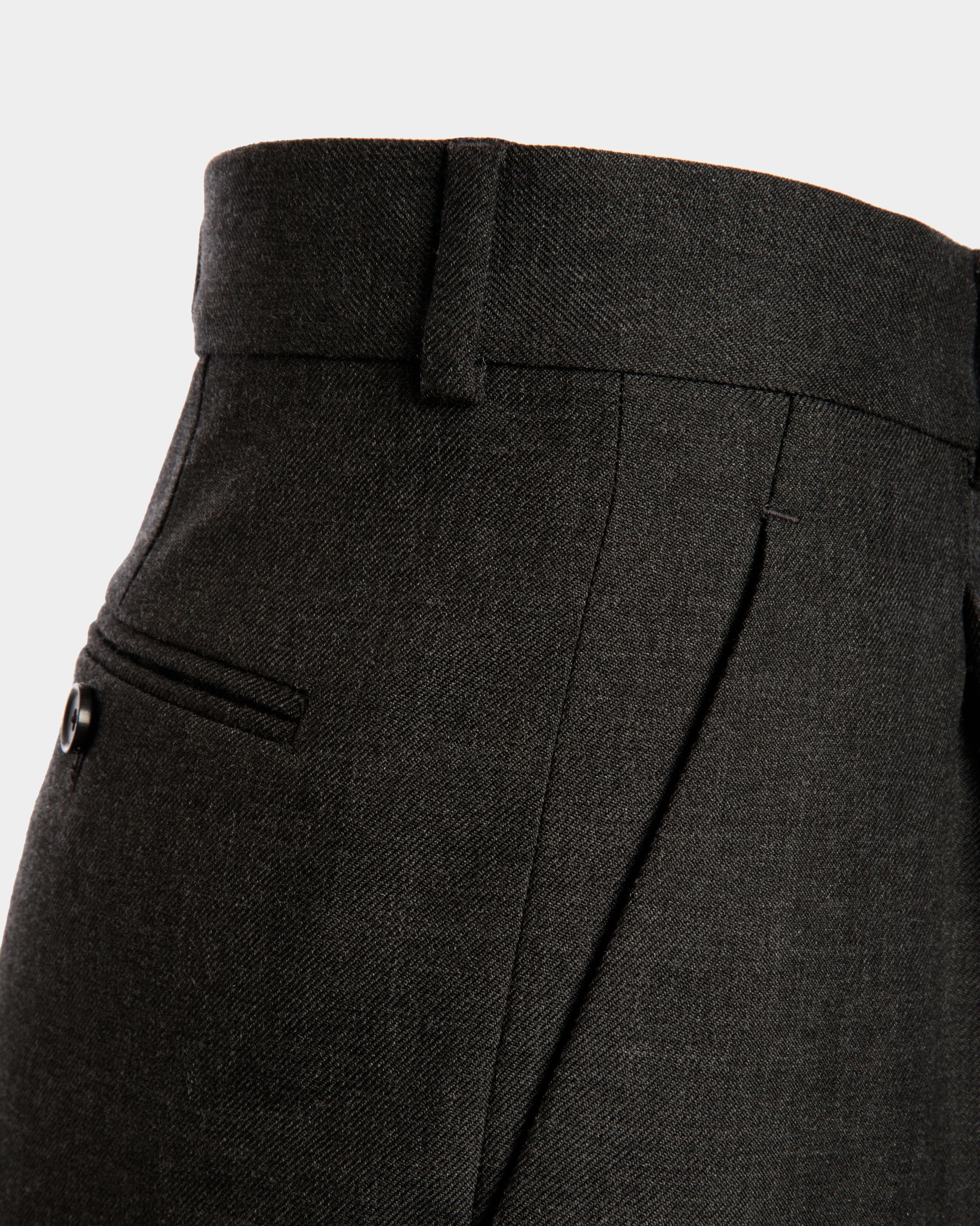 Pantalon À Pinces En Laine Mélangée Gris Chiné - Homme - Bally - 02