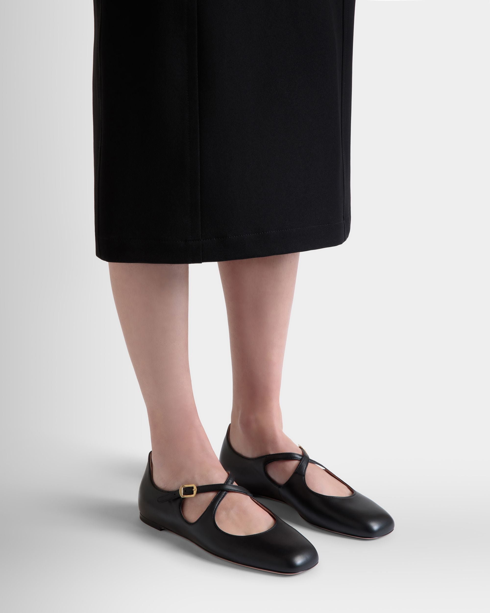 Chaussure À Talon Plat Ballyrina En Cuir Noir - Femme - Bally - 02