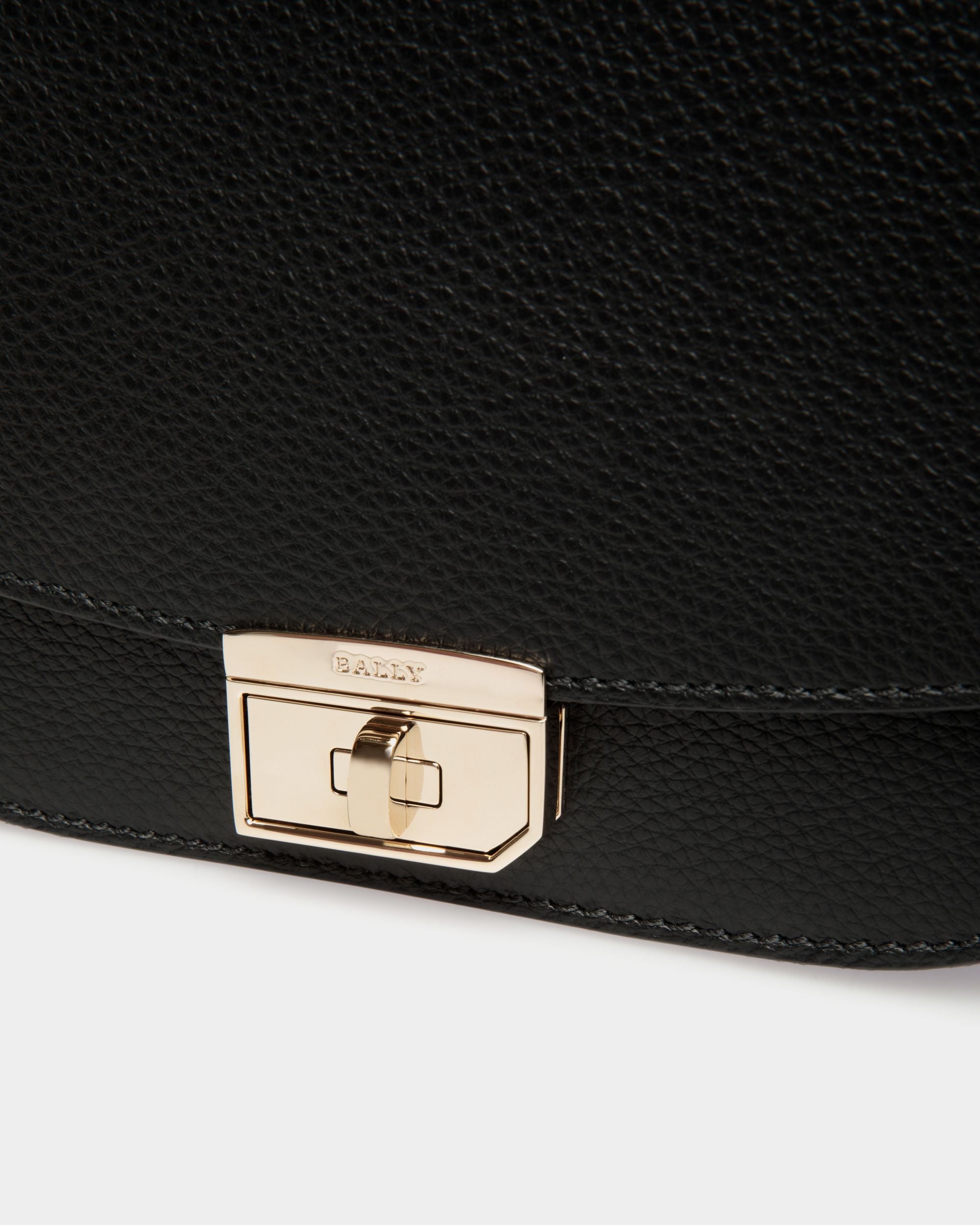 Sac À Bandoulière En Cuir Gaufré Noir - Femme - Bally - 05