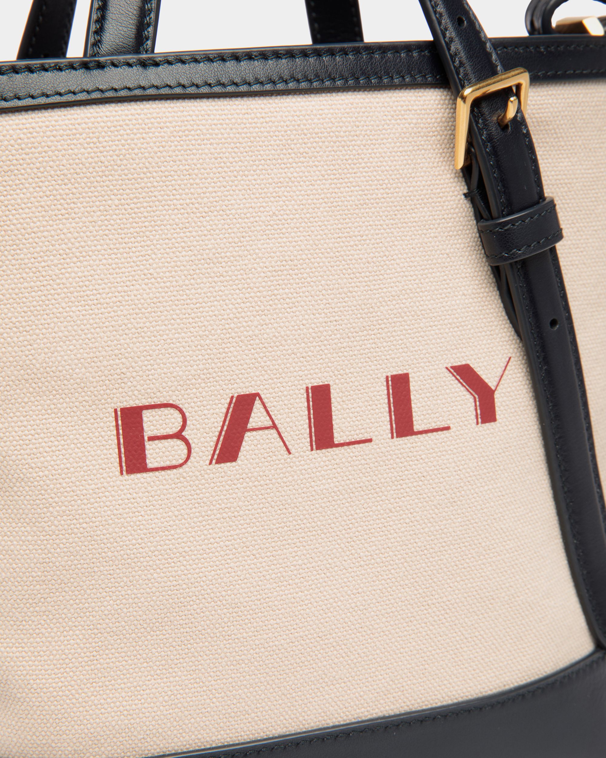 Petit Sac Cabas Summer Capsule Pour Femme En Toile Et Cuir Naturel Et Navy Blue - Femme - Bally - 04