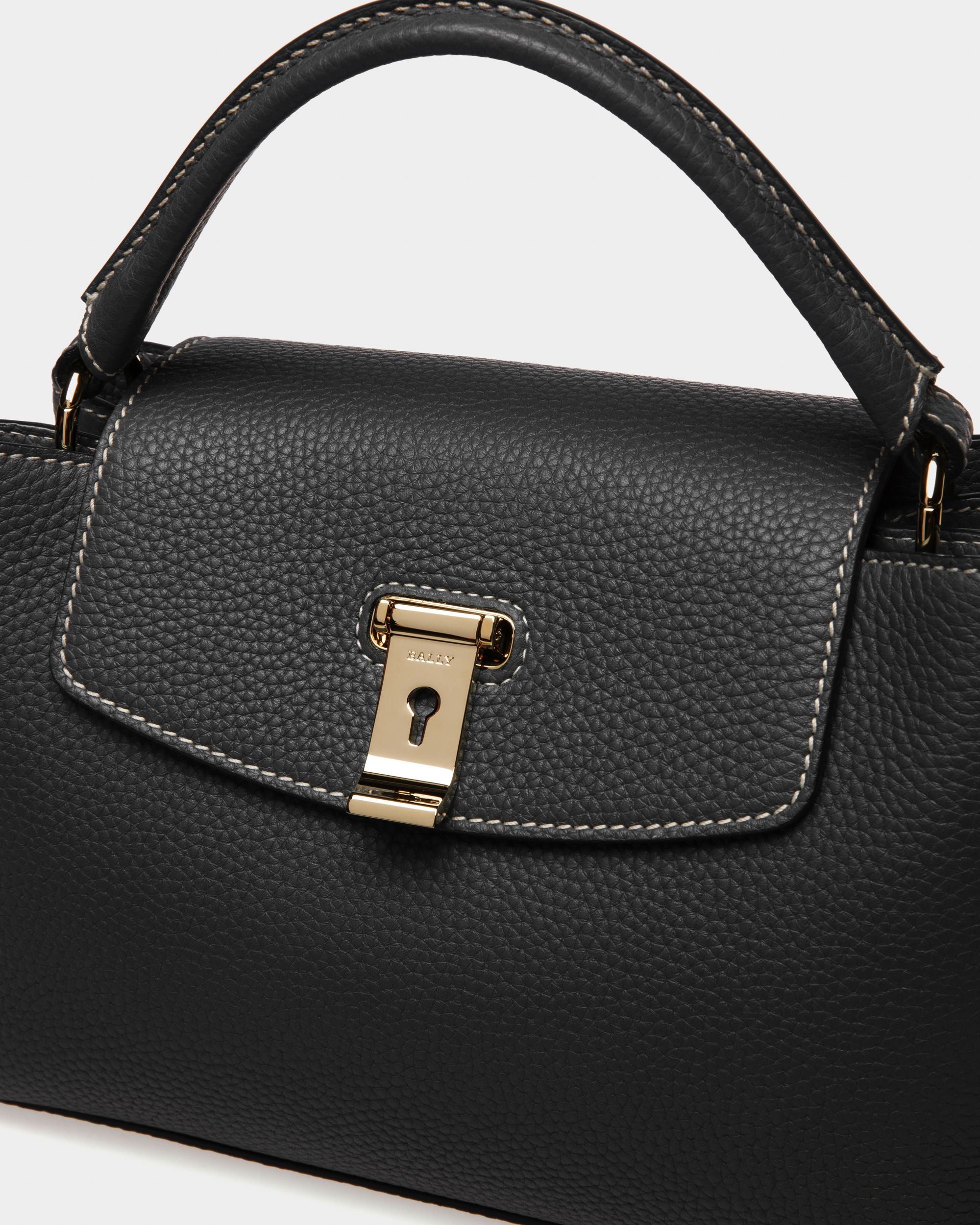 Layka Bolso De Mano De Piel En Negro - Mujer - Bally - 06