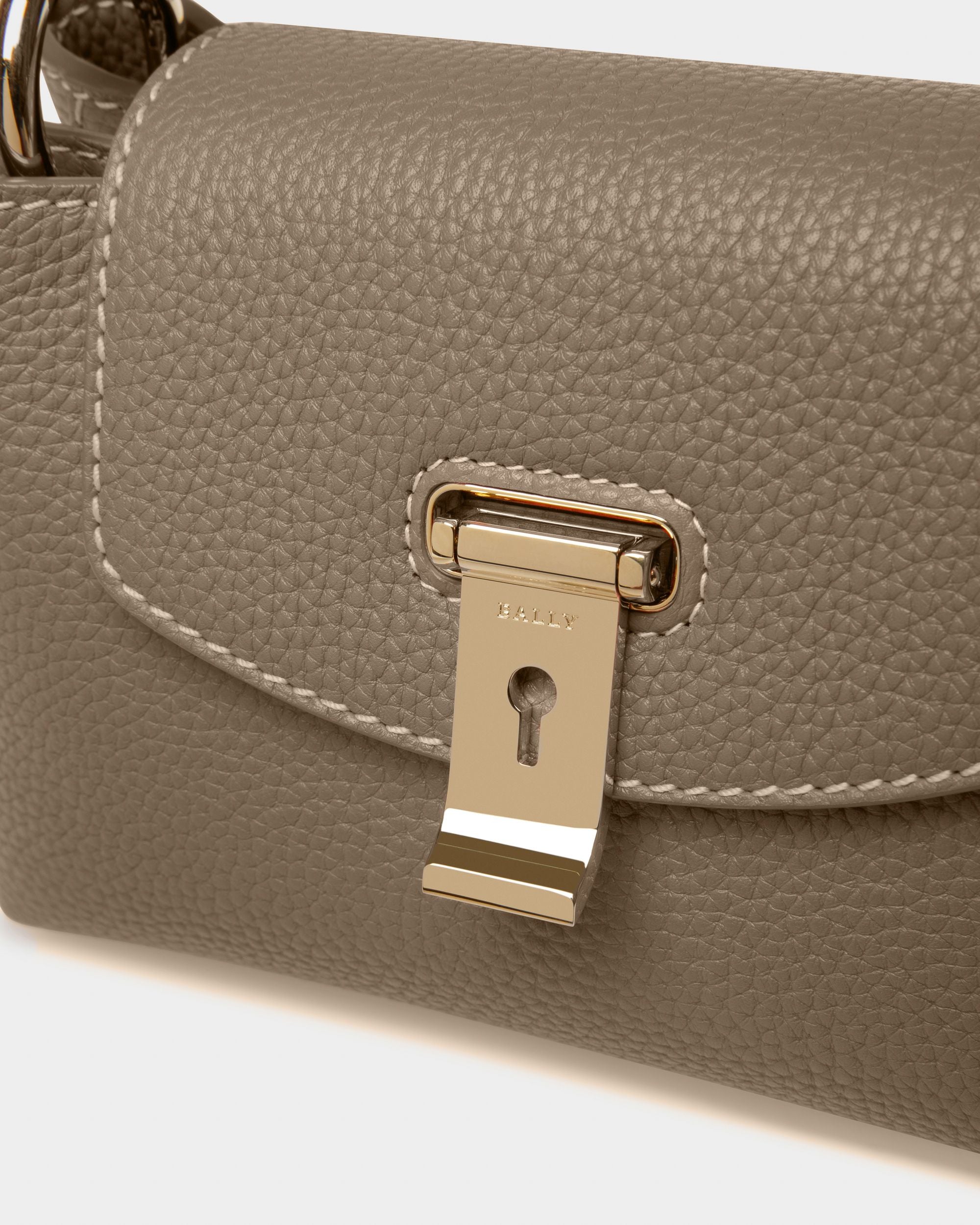 Layka Xs Mini Sac En Cuir Couleur Taupe - Femme - Bally - 06