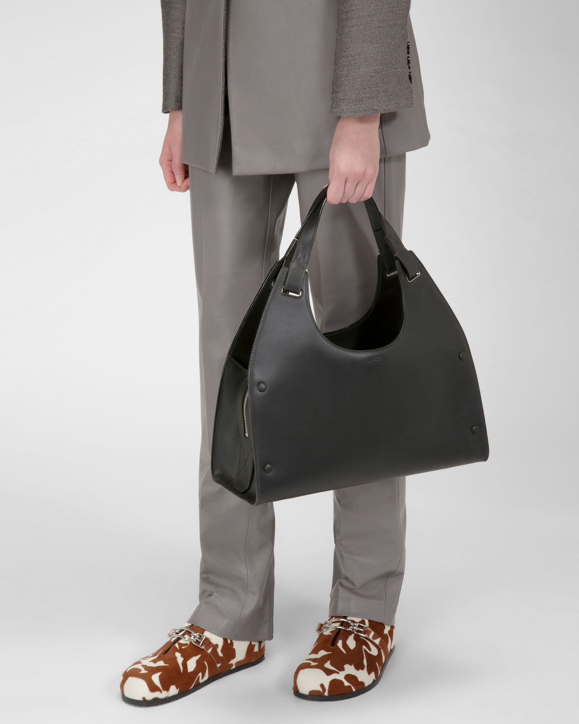 Ahres Sac Porté Épaule En Cuir Noir - Femme - Bally - 06