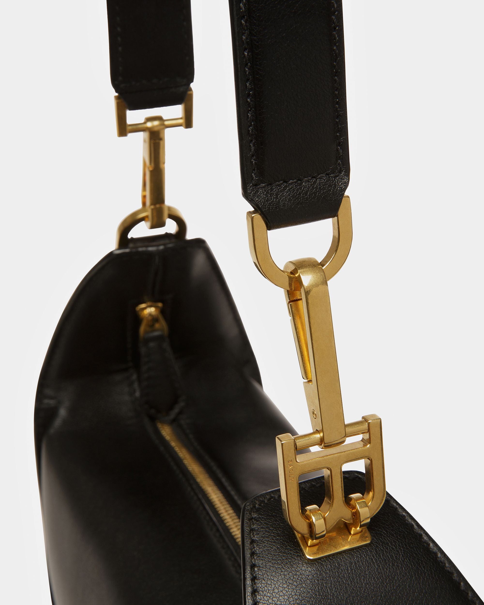 B-Hook Sac Porté Épaule En Cuir Noir - Femme - Bally - 05