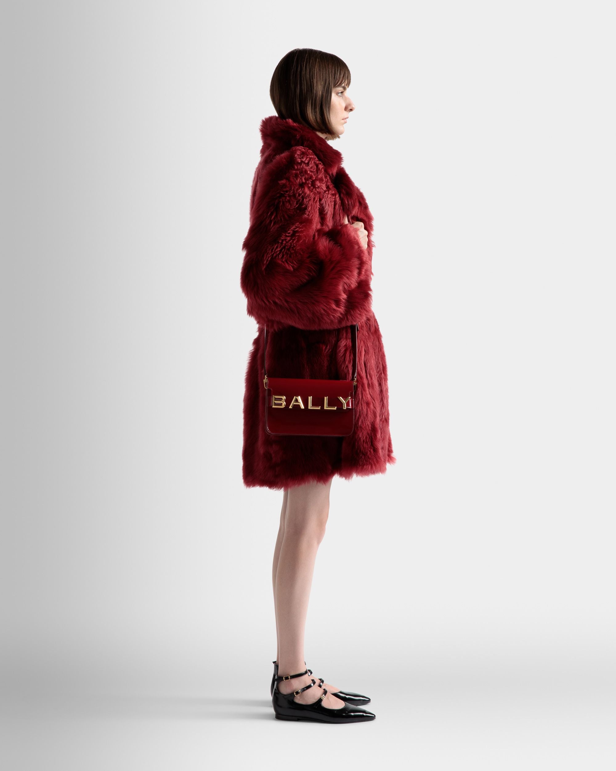 Sac À Bandoulière Logo En Cuir Rubis Profond - Femme - Bally - 02