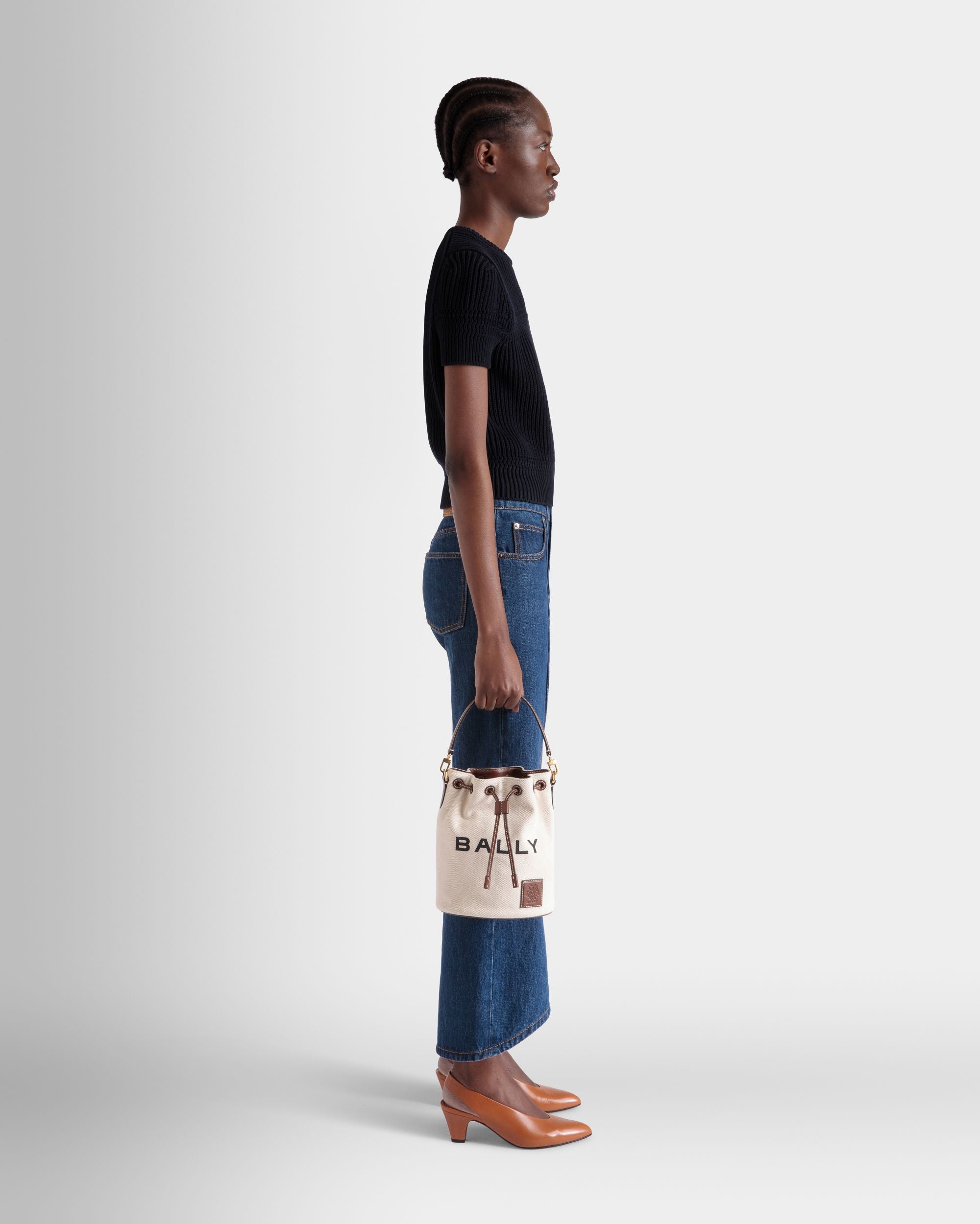 Beuteltasche Akelei Aus Canvas In Natur - Damen - Bally - 02