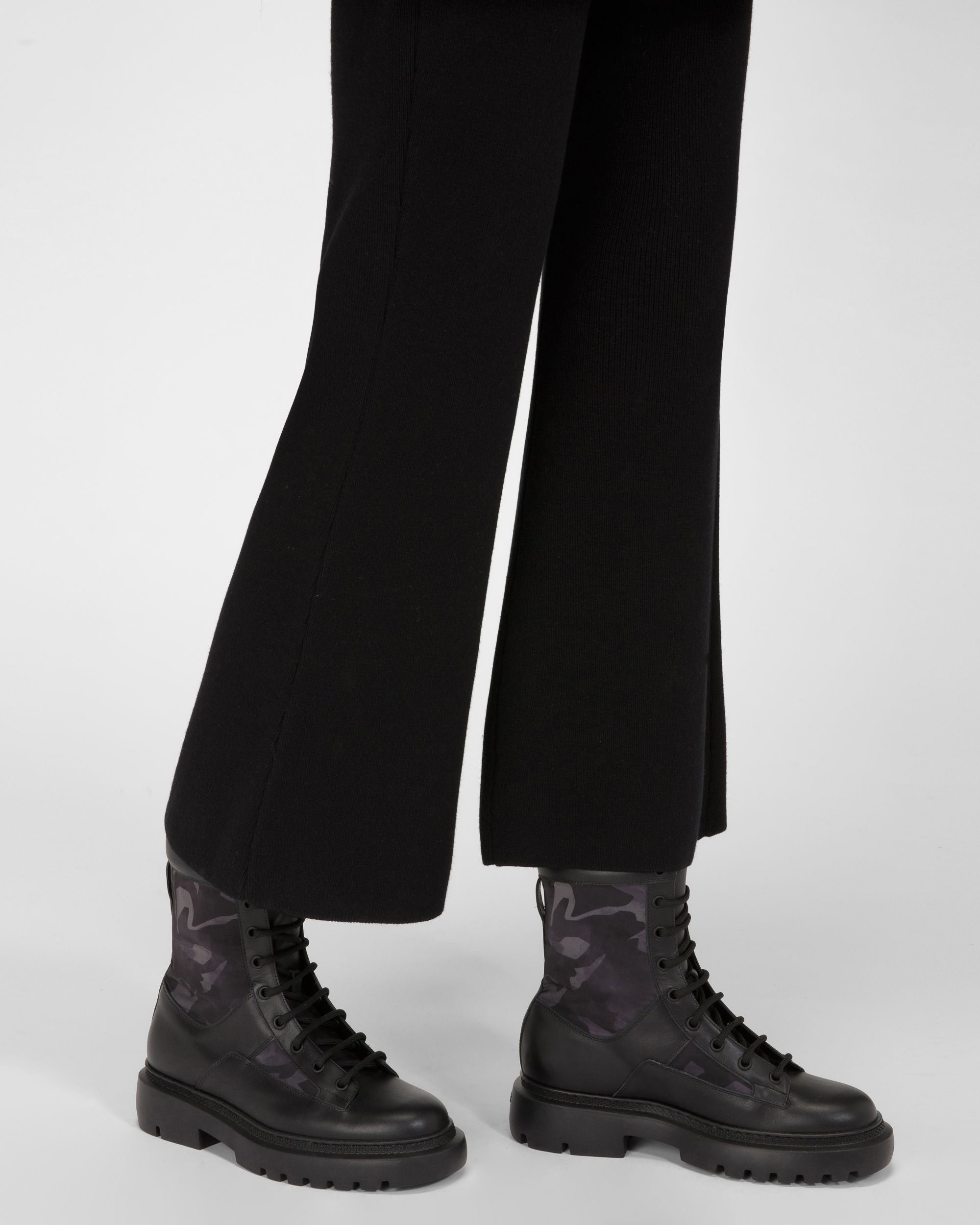 Gioele Stiefel Aus Leder Und Recyceltem Polyester In Schwarz - Damen - Bally - 07