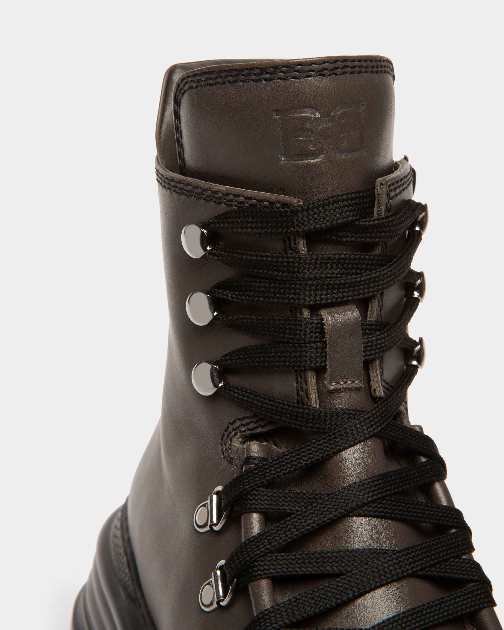 Graciella Stiefletten Aus Militärgrünem Leder - Damen - Bally - 06